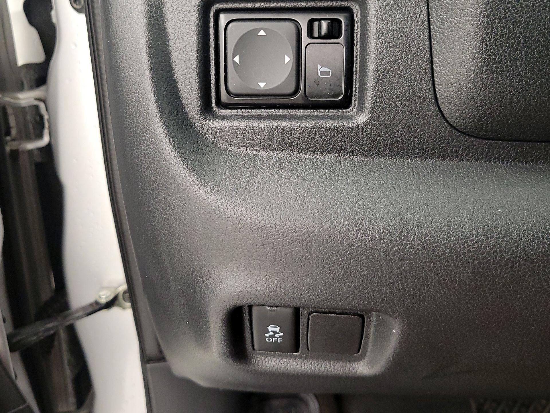 Thumbnail: 2015 Nissan Versa - 13