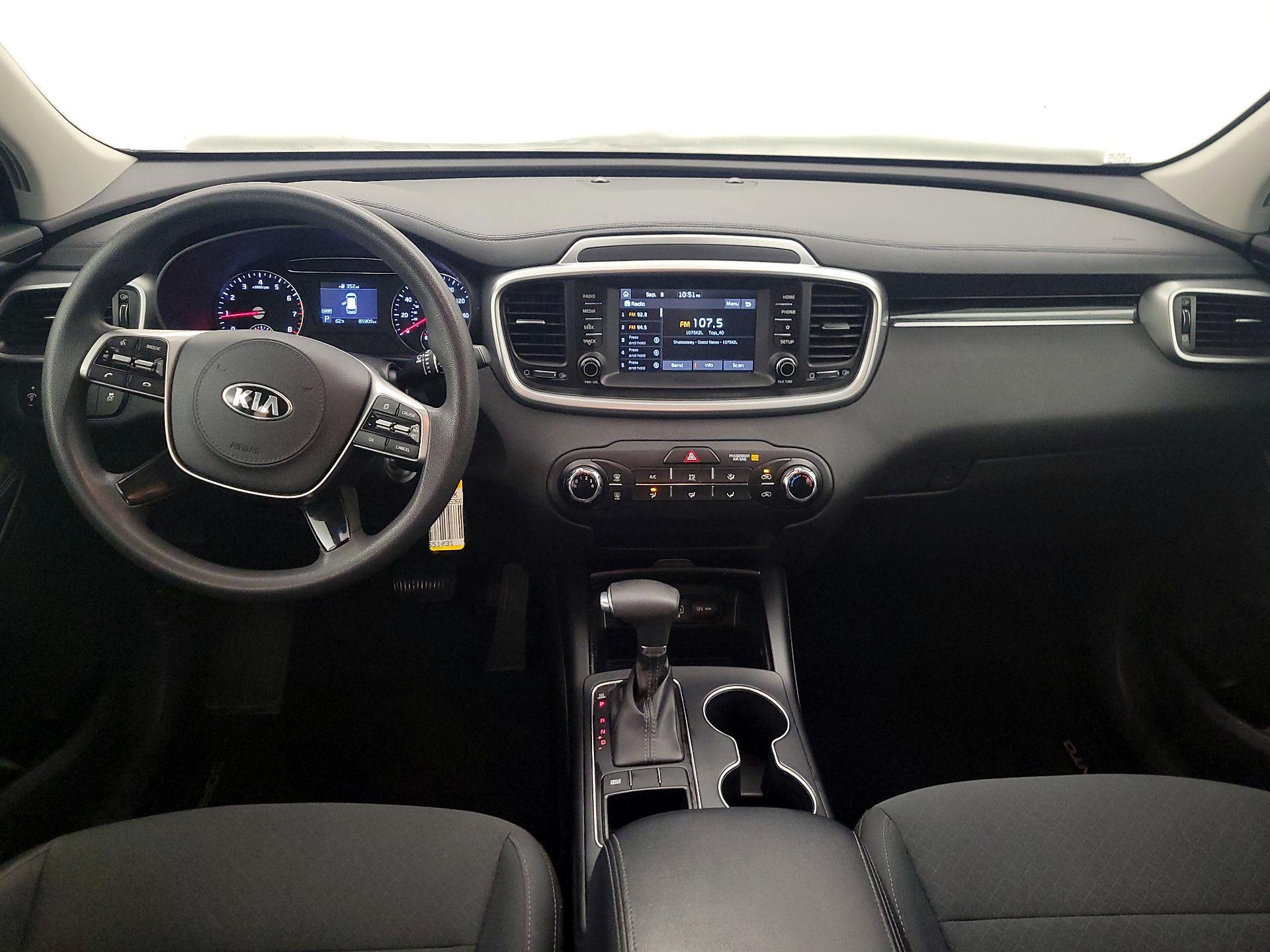 Thumbnail: 2019 Kia Sorento - 9
