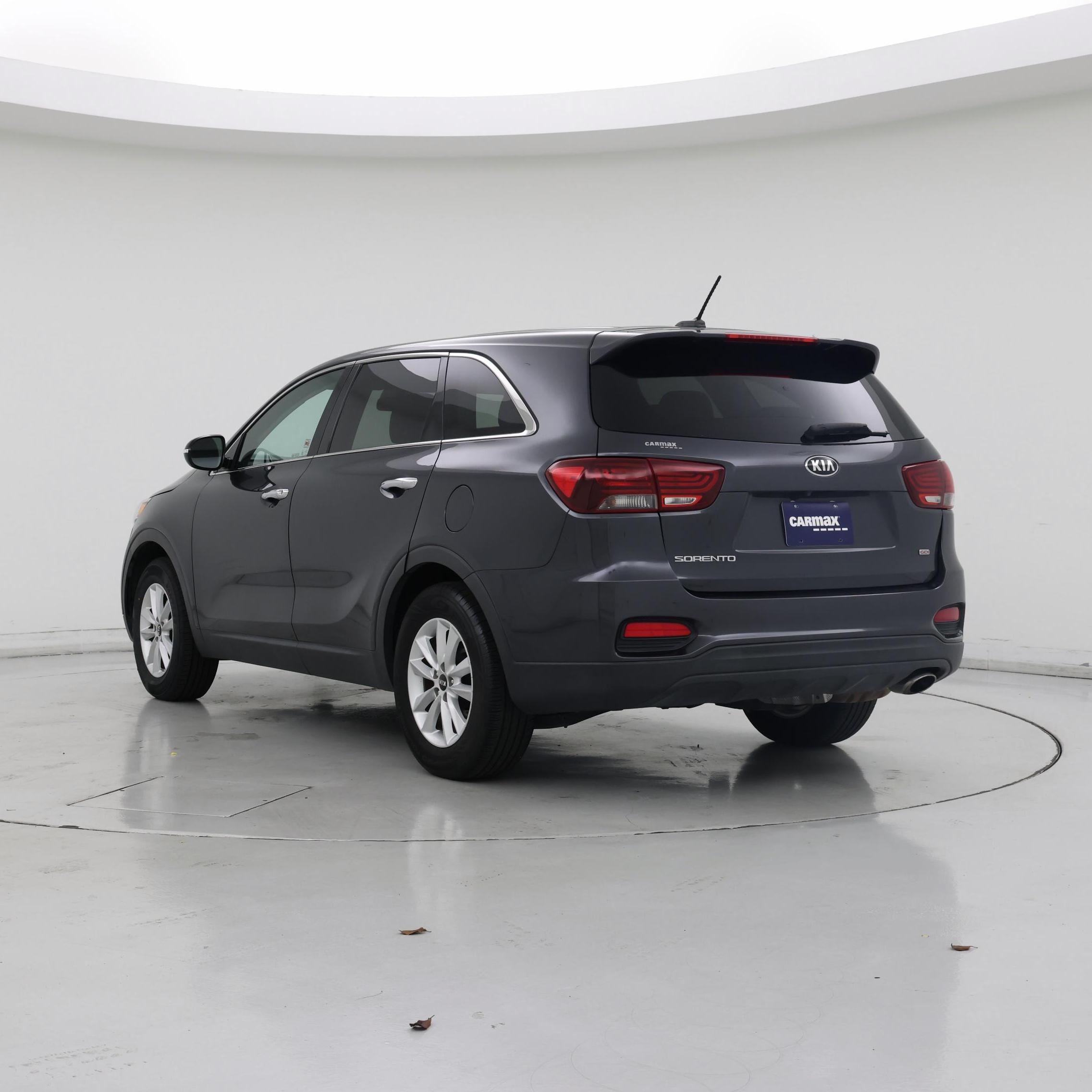 Thumbnail: 2019 Kia Sorento - 2