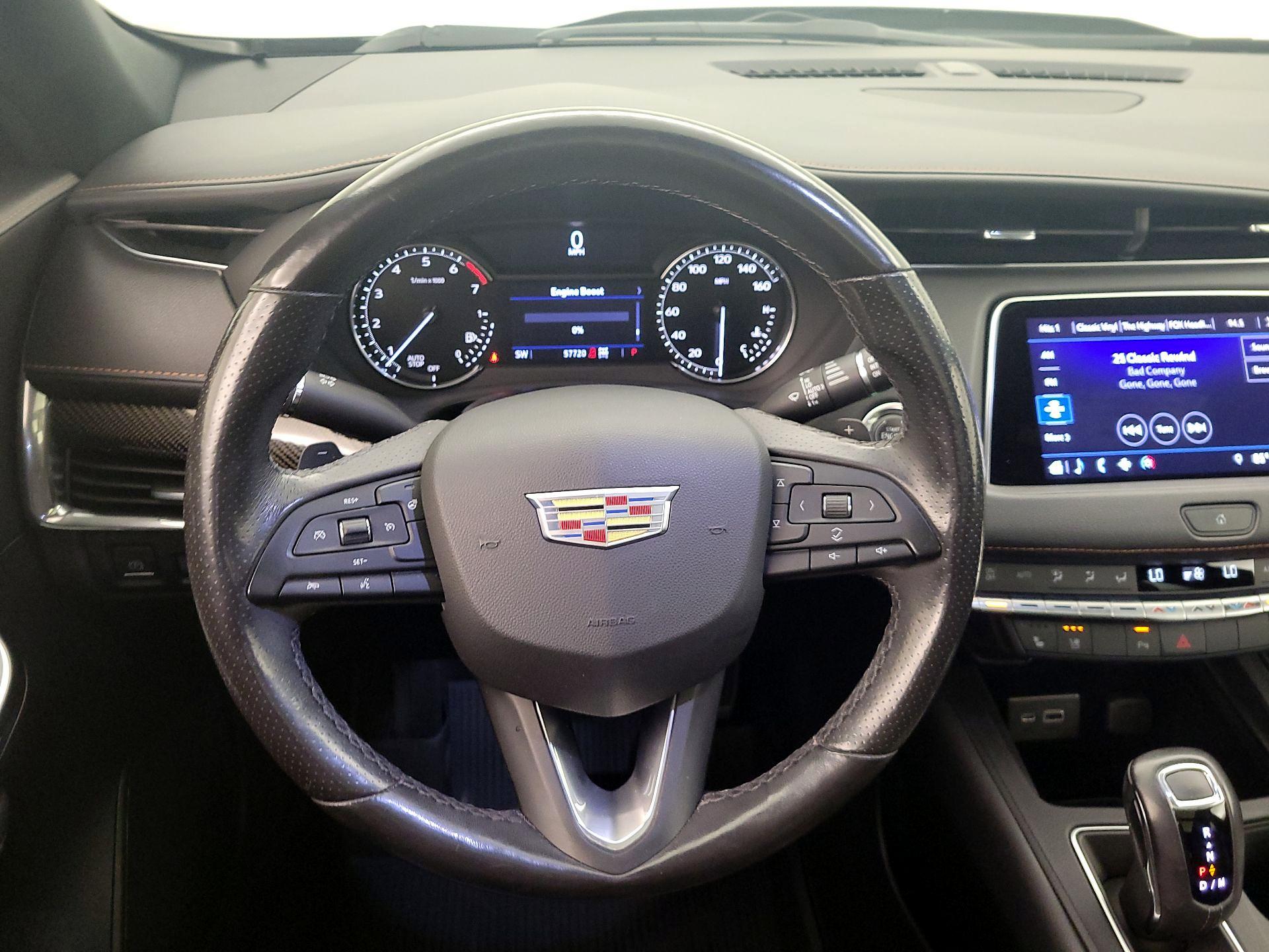 Thumbnail: 2019 Cadillac XT4 - 10