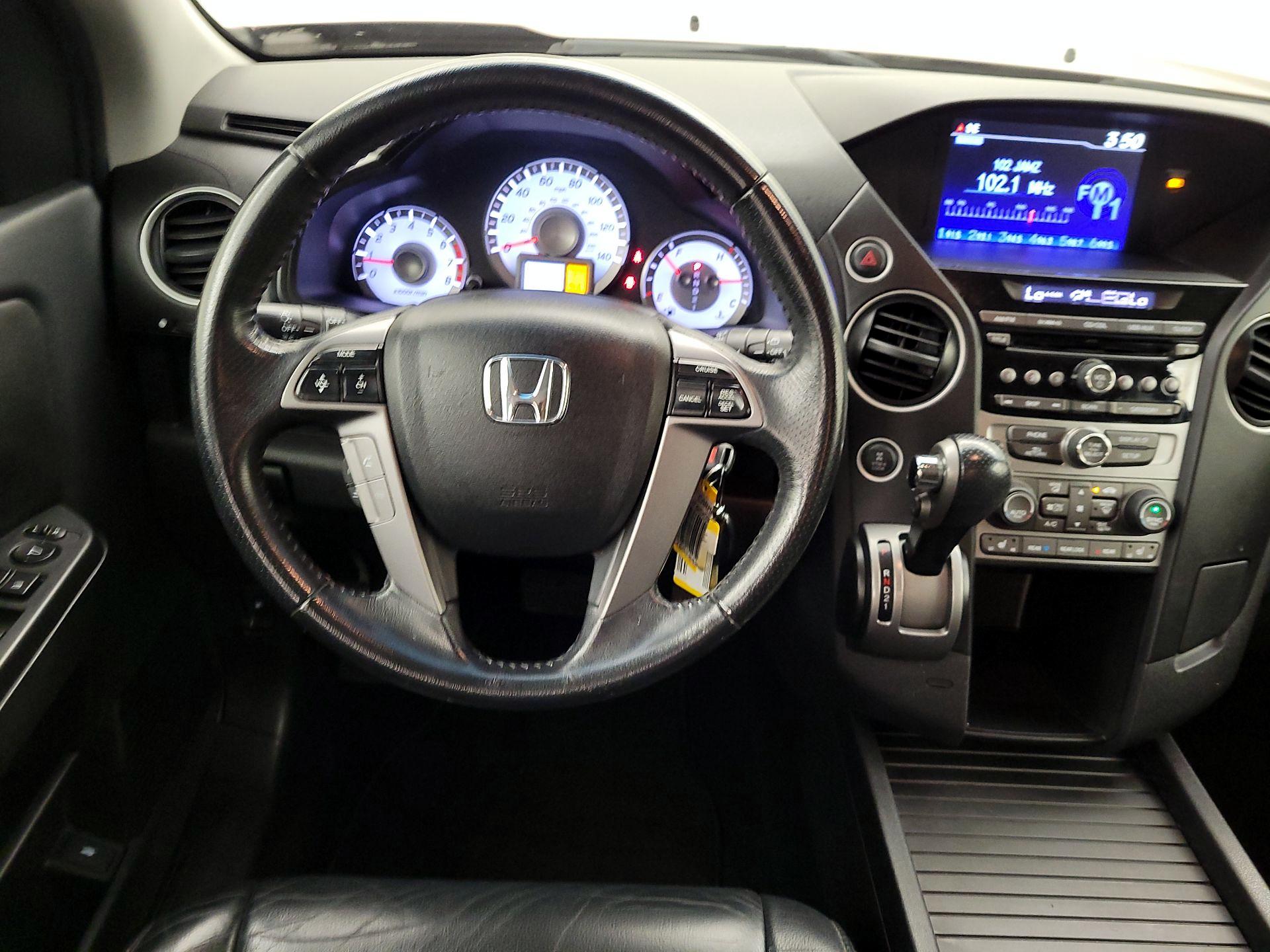 Thumbnail: 2013 Honda Pilot - 10
