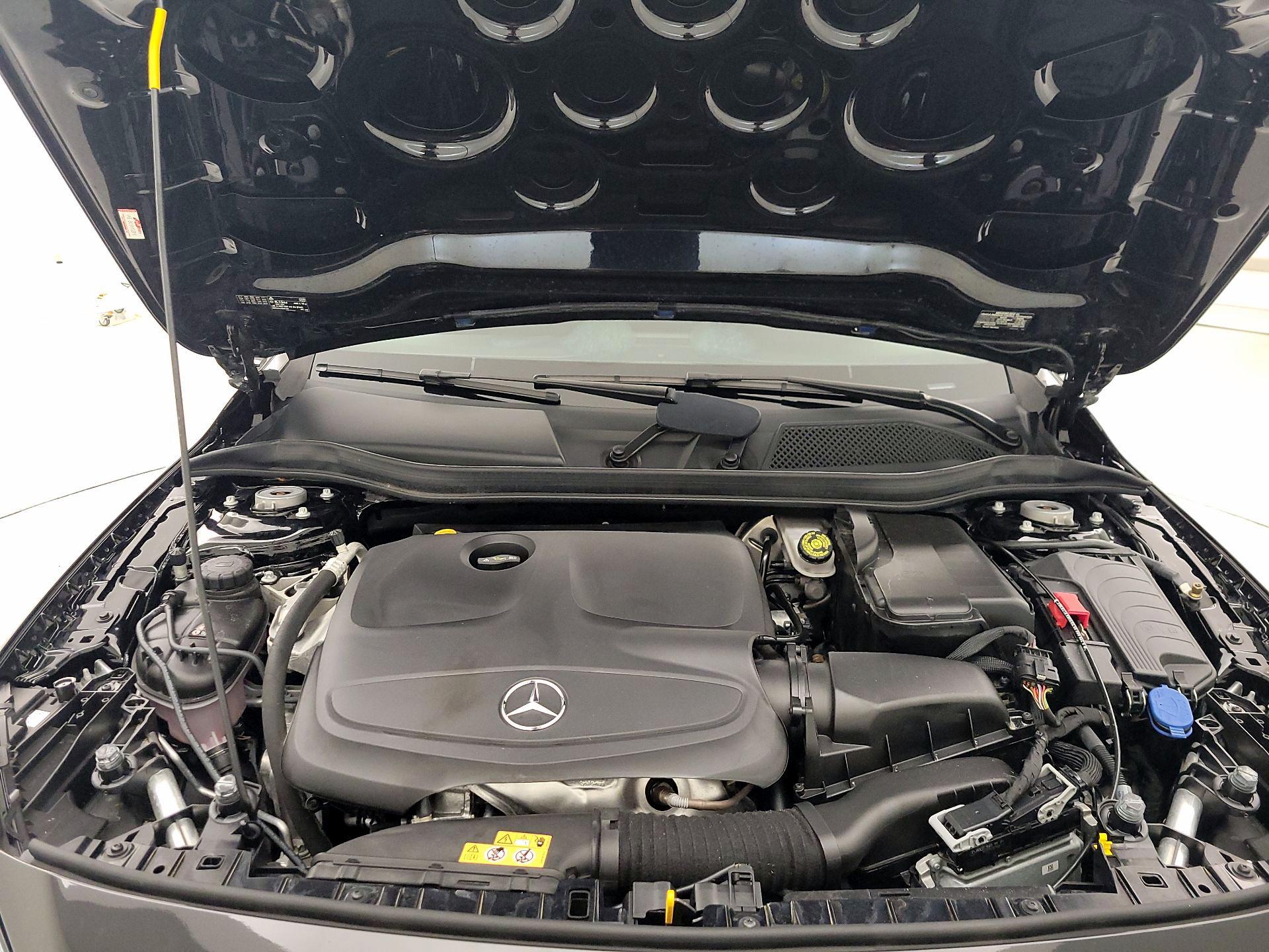 Thumbnail: 2020 Mercedes-Benz GLA - 20