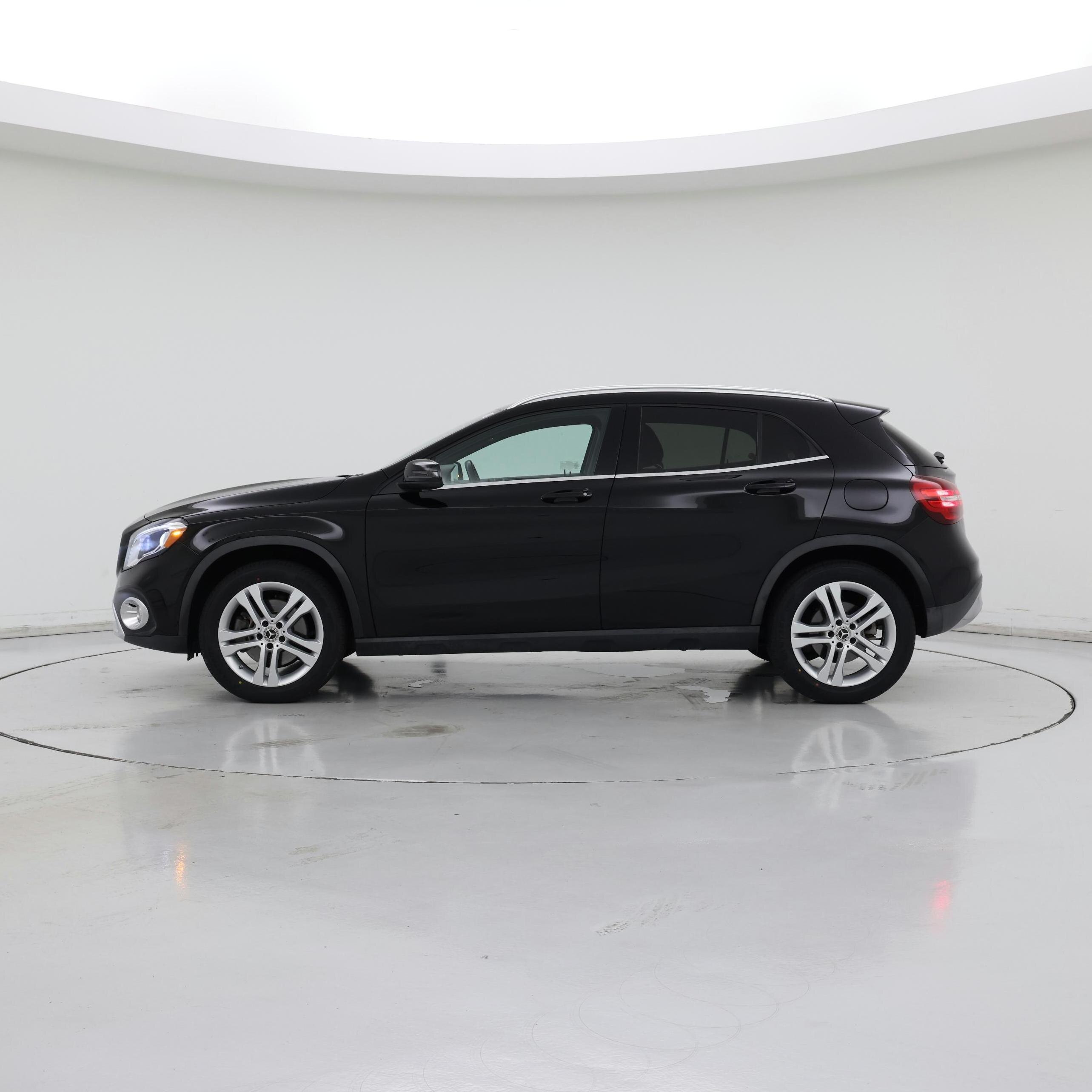Thumbnail: 2020 Mercedes-Benz GLA - 3