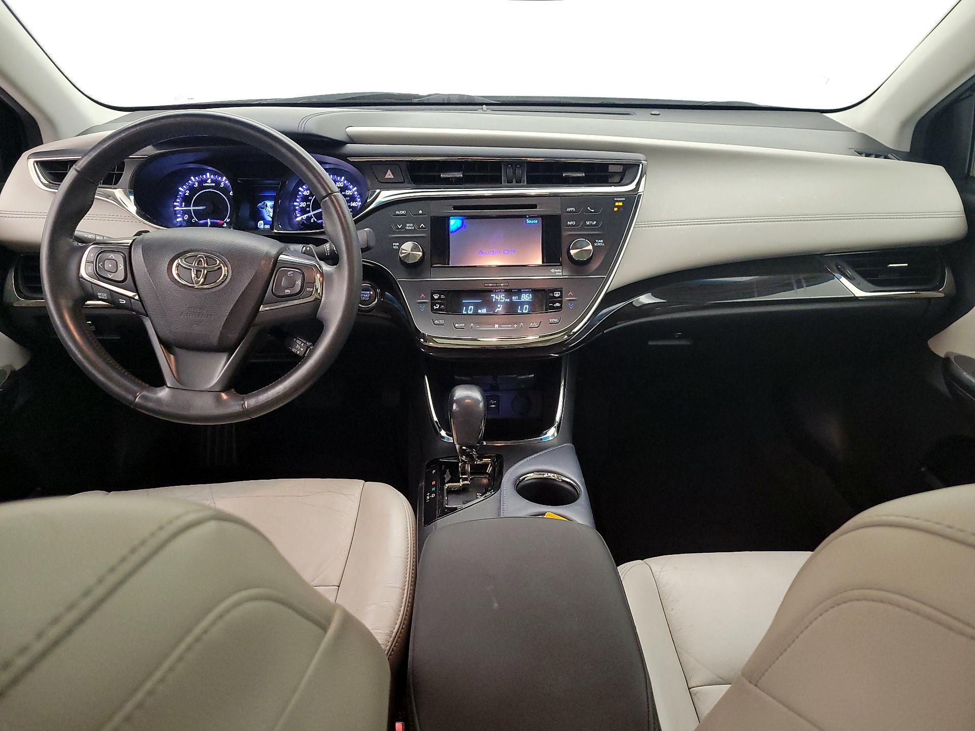 Thumbnail: 2013 Toyota Avalon - 9