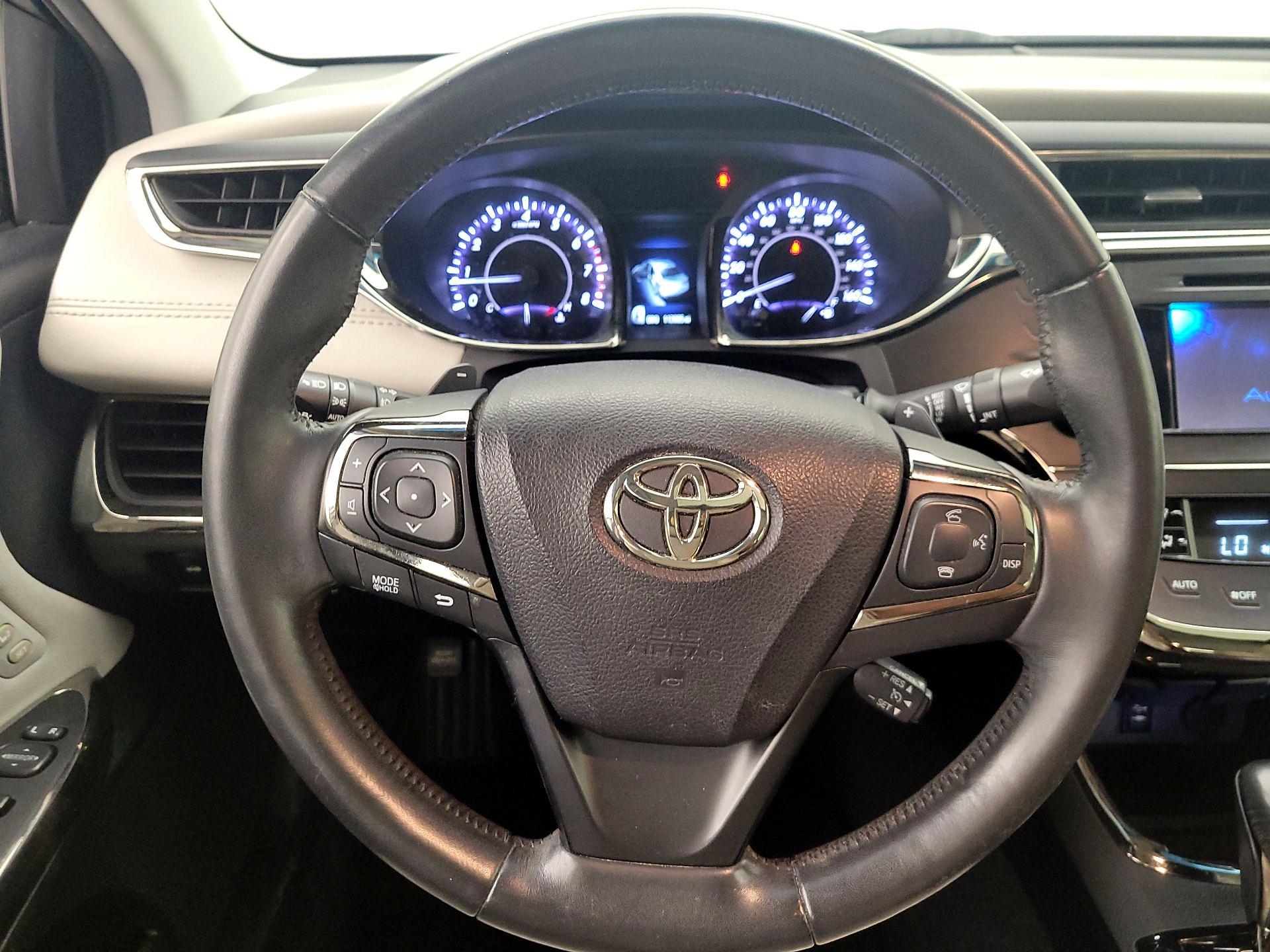 Thumbnail: 2013 Toyota Avalon - 10