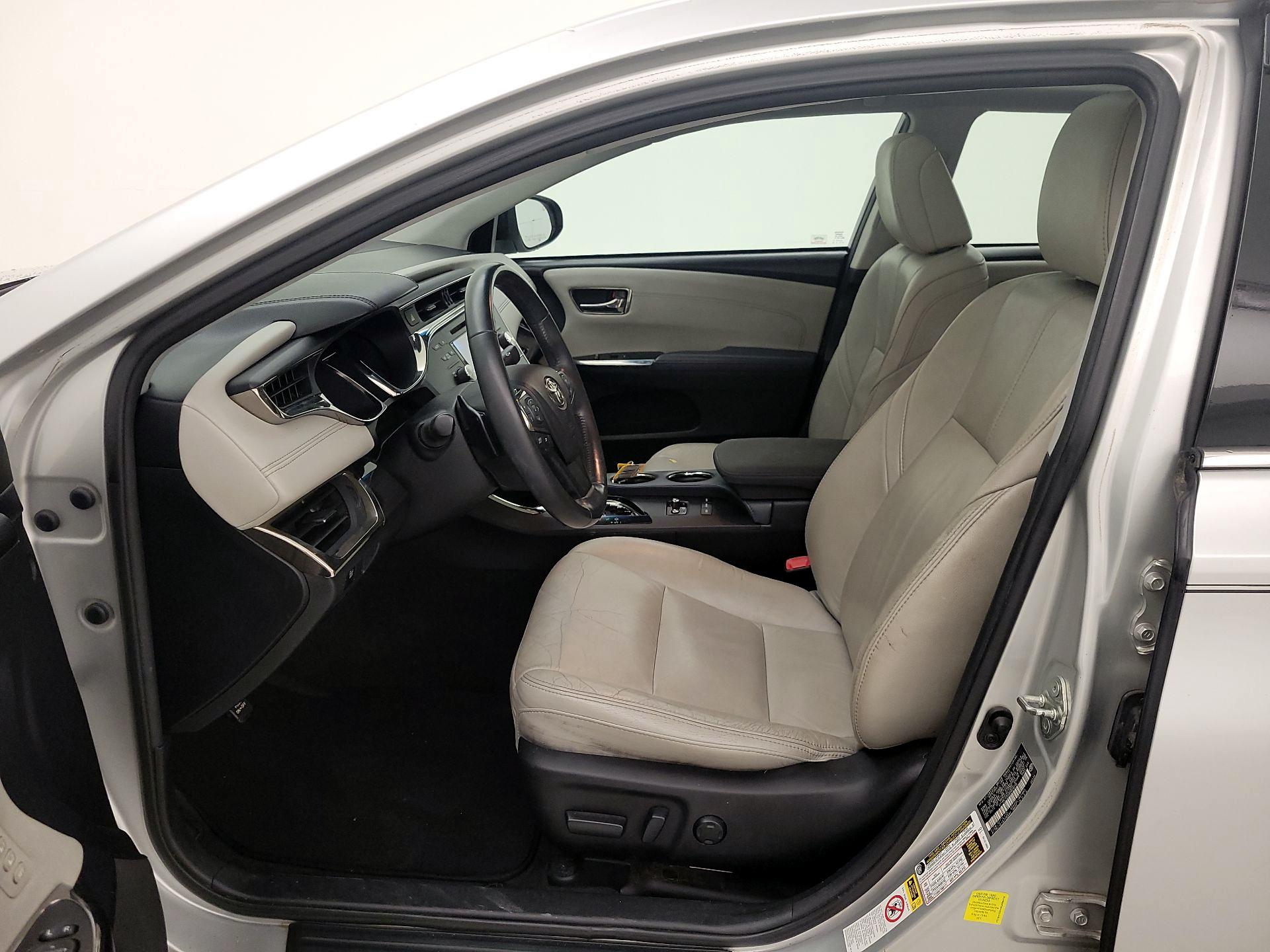 Thumbnail: 2013 Toyota Avalon - 11