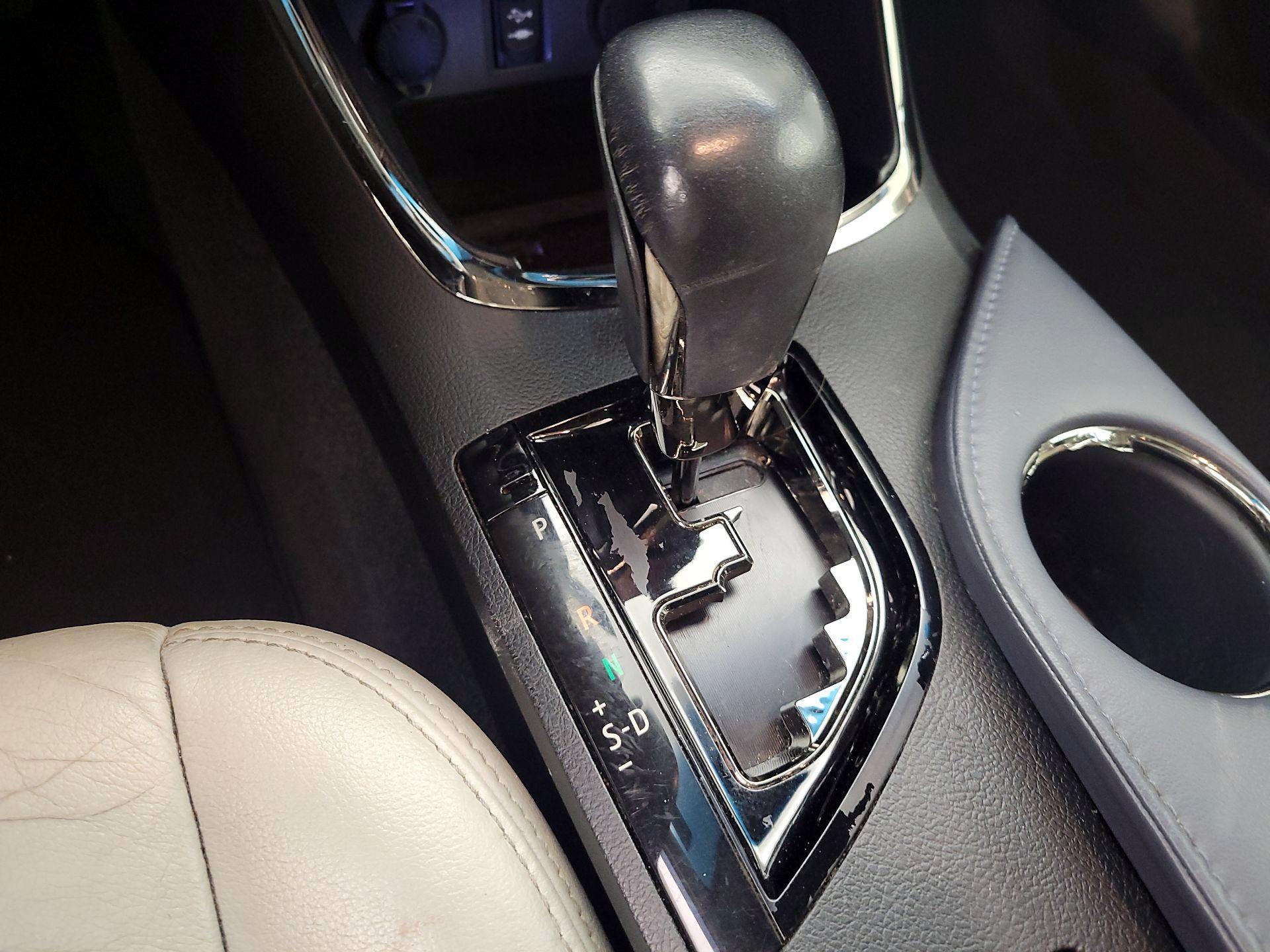 Thumbnail: 2013 Toyota Avalon - 17