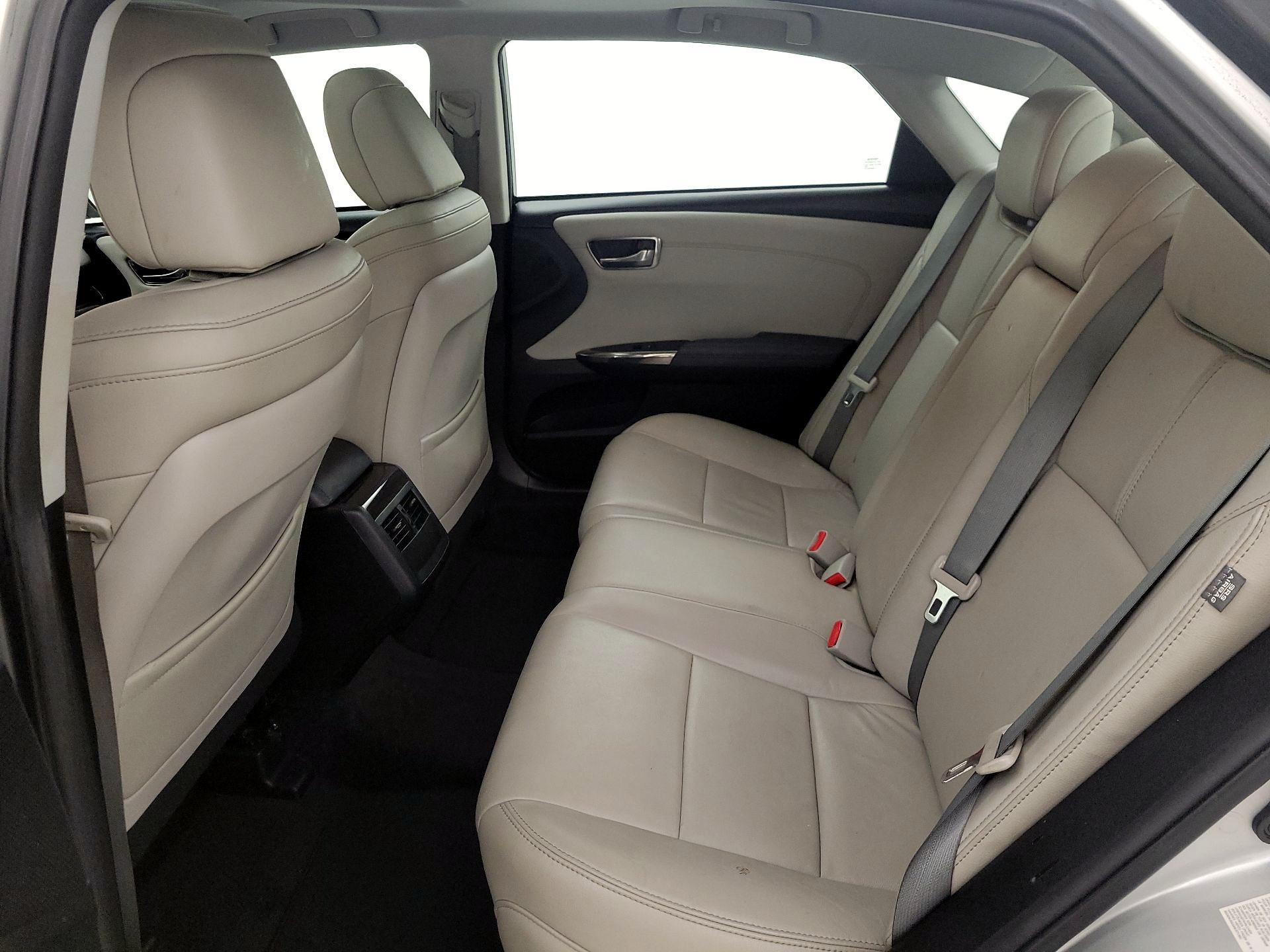 Thumbnail: 2013 Toyota Avalon - 20