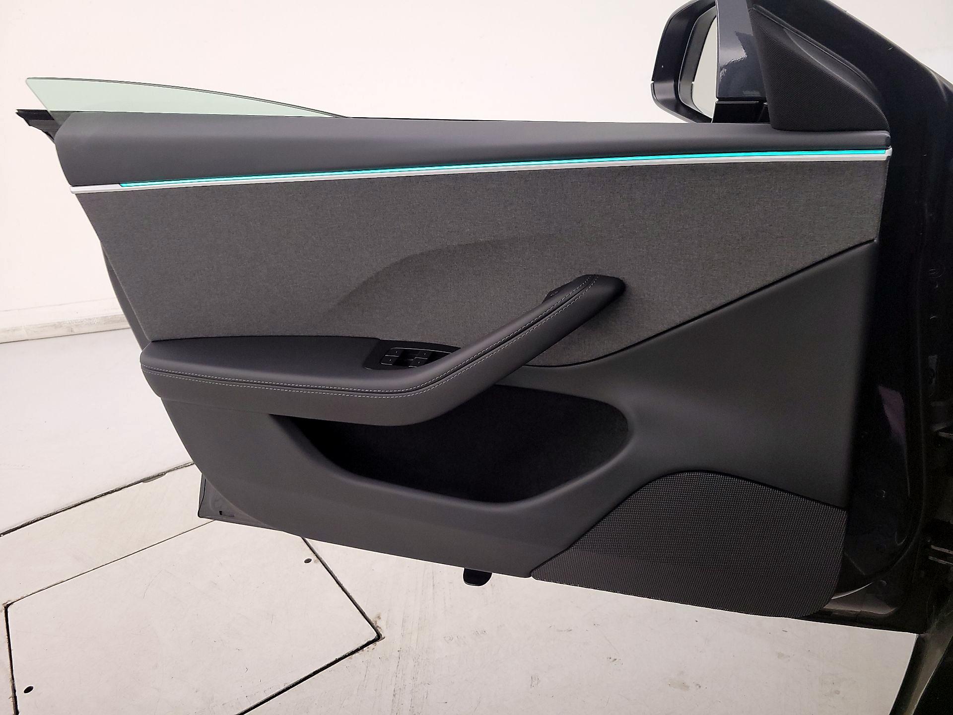 Thumbnail: 2024 Tesla Model 3 - 12