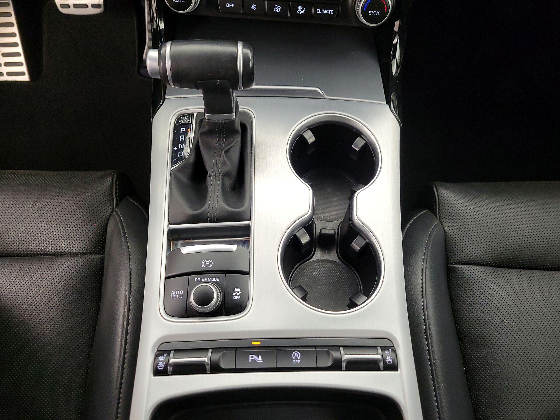 Thumbnail: 2020 Kia Stinger - 18