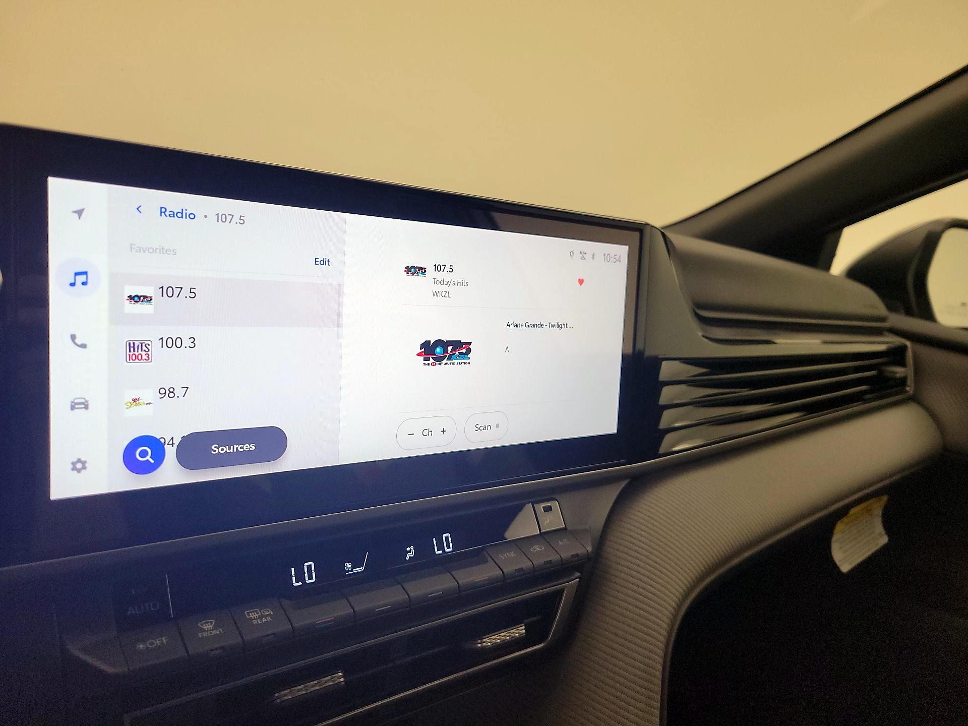 Thumbnail: 2025 Toyota Camry - 15