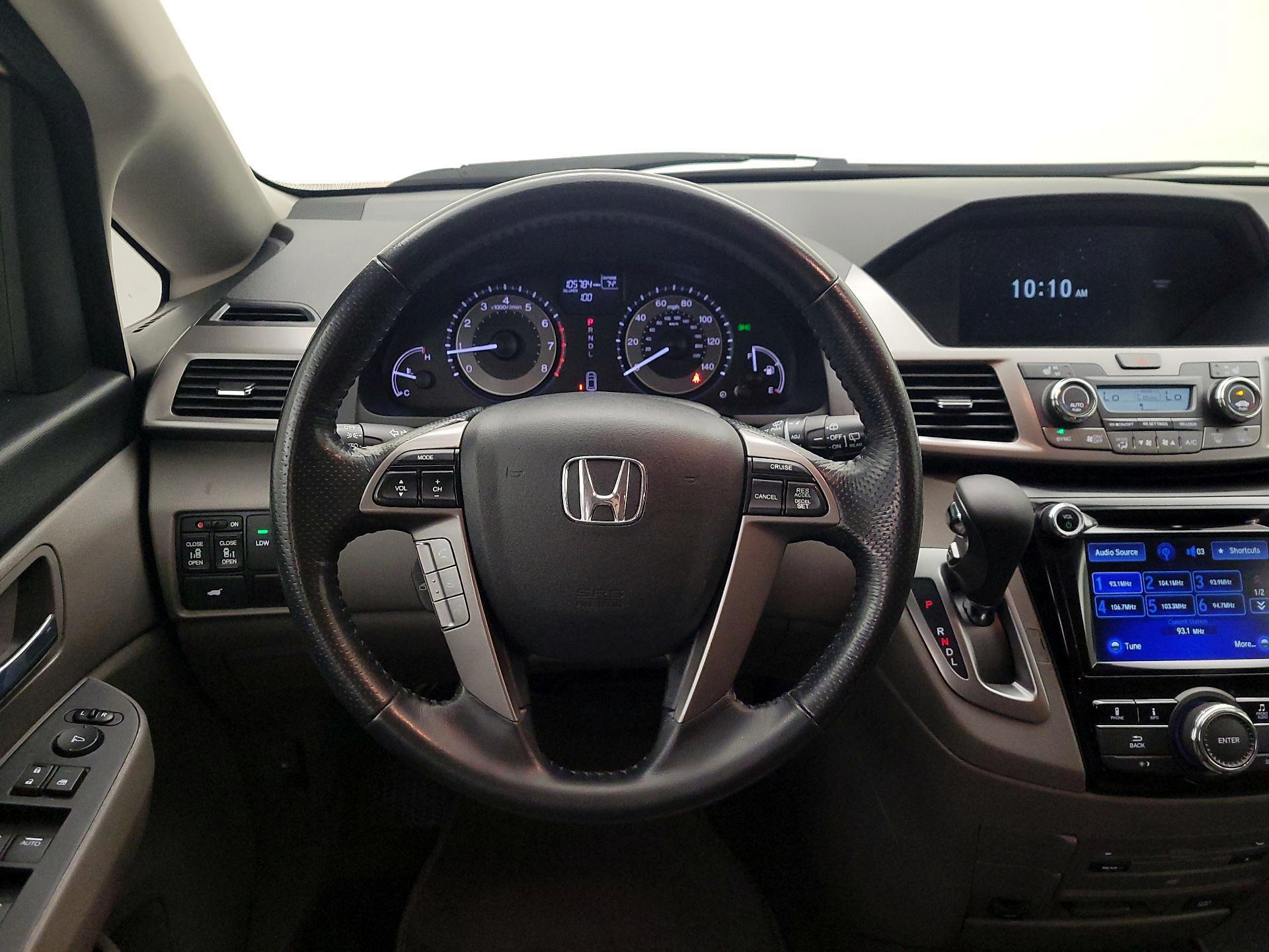 Thumbnail: 2016 Honda Odyssey - 10