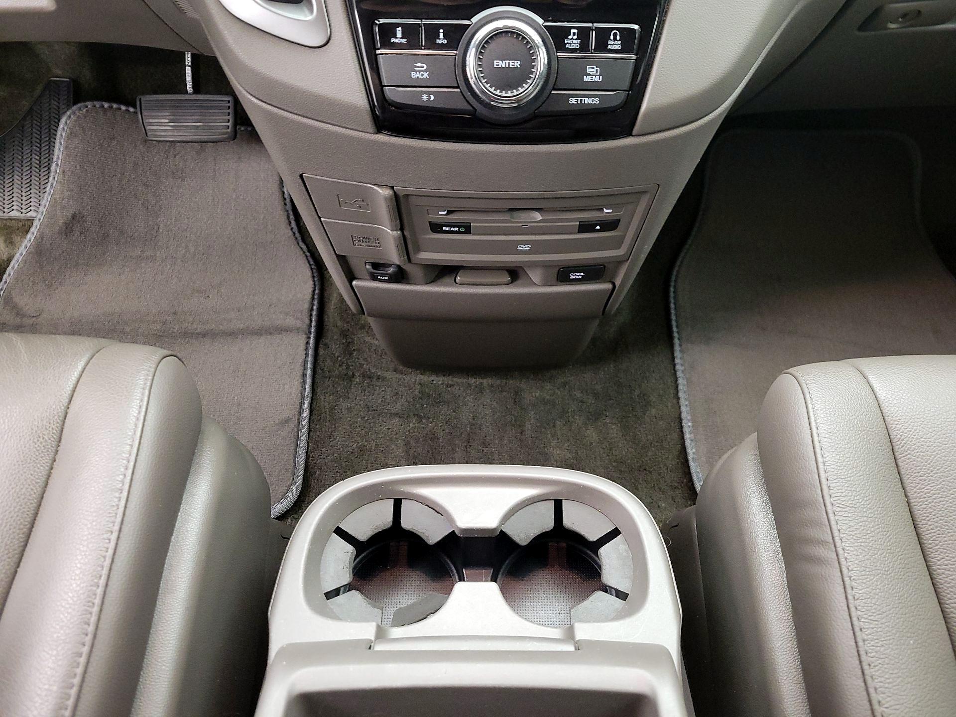 Thumbnail: 2016 Honda Odyssey - 17