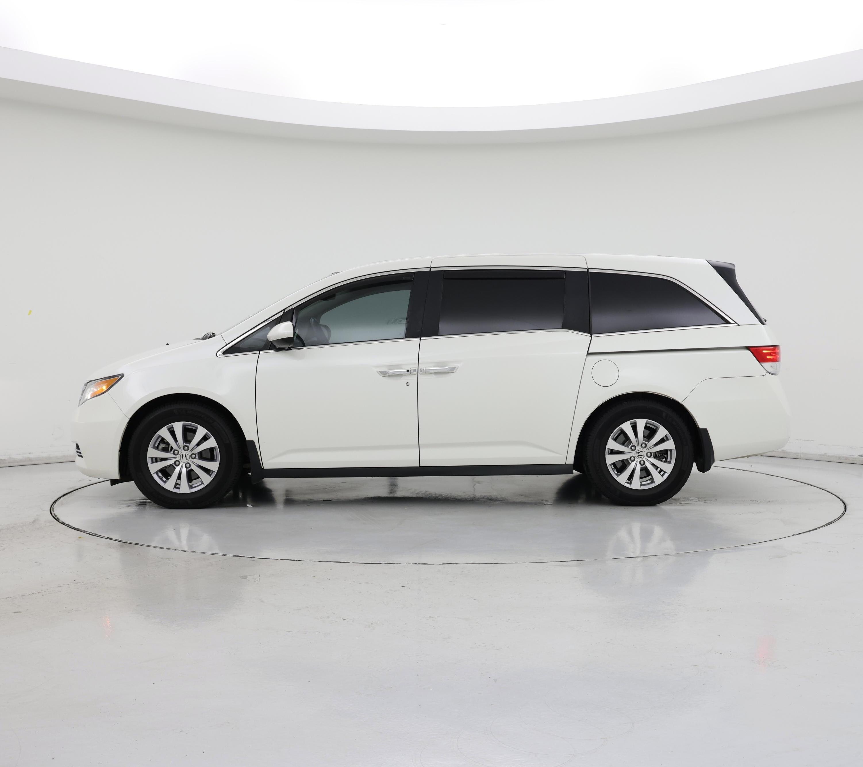 Thumbnail: 2016 Honda Odyssey - 3