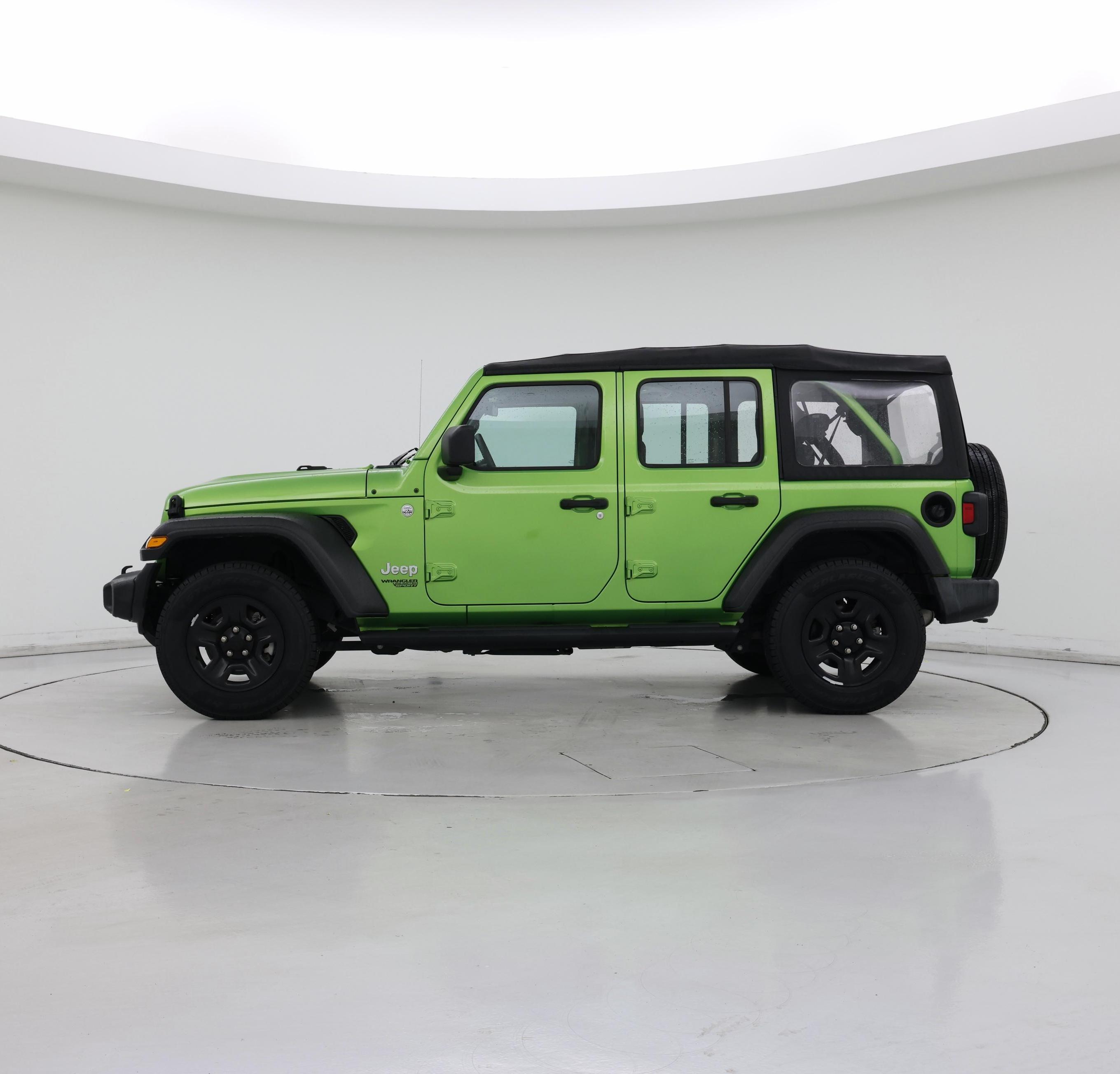 Thumbnail: 2019 Jeep Wrangler - 3