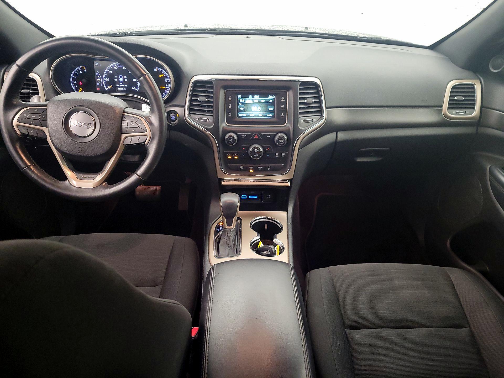 Thumbnail: 2016 Jeep Grand Cherokee - 9