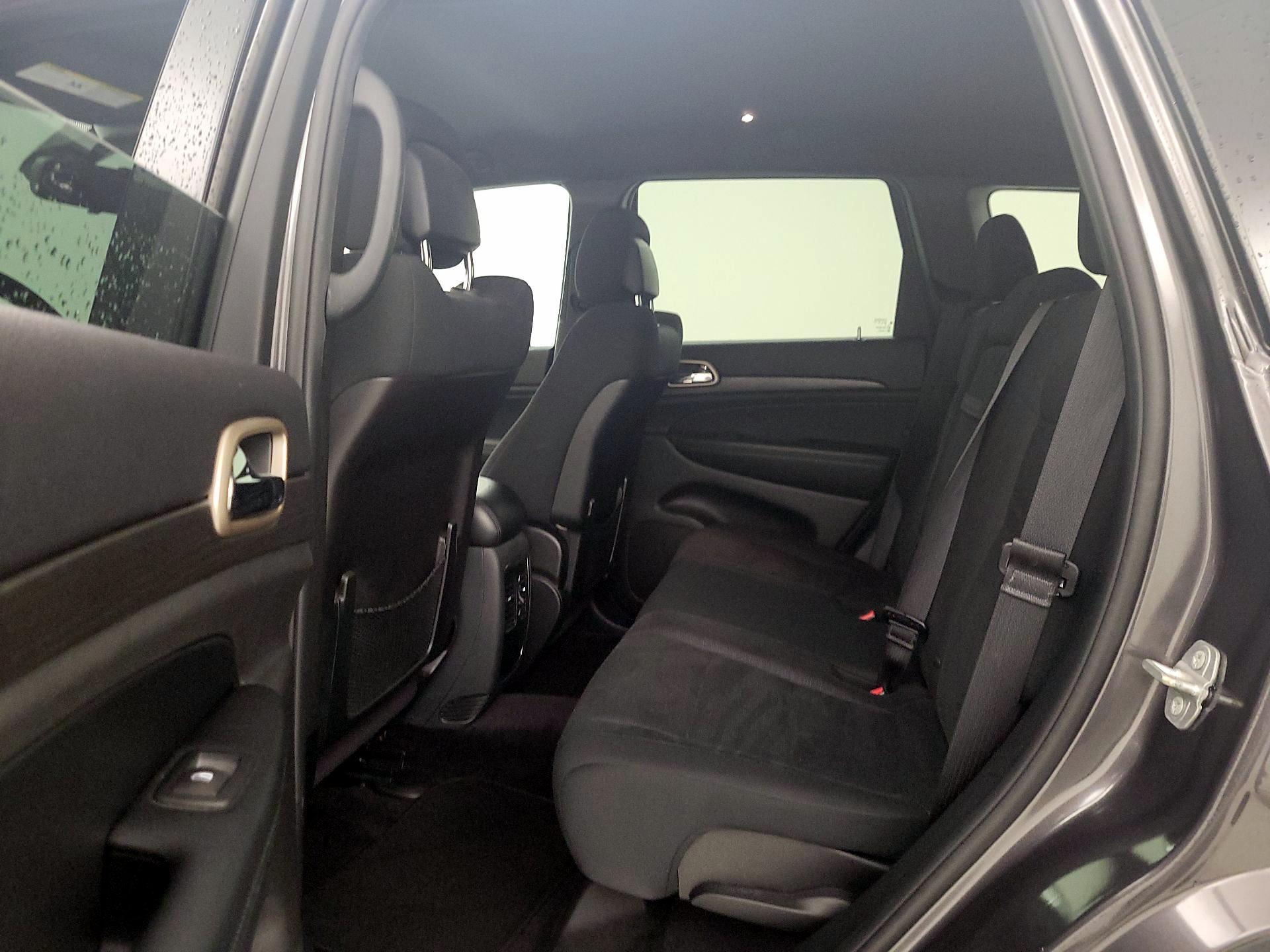Thumbnail: 2016 Jeep Grand Cherokee - 18