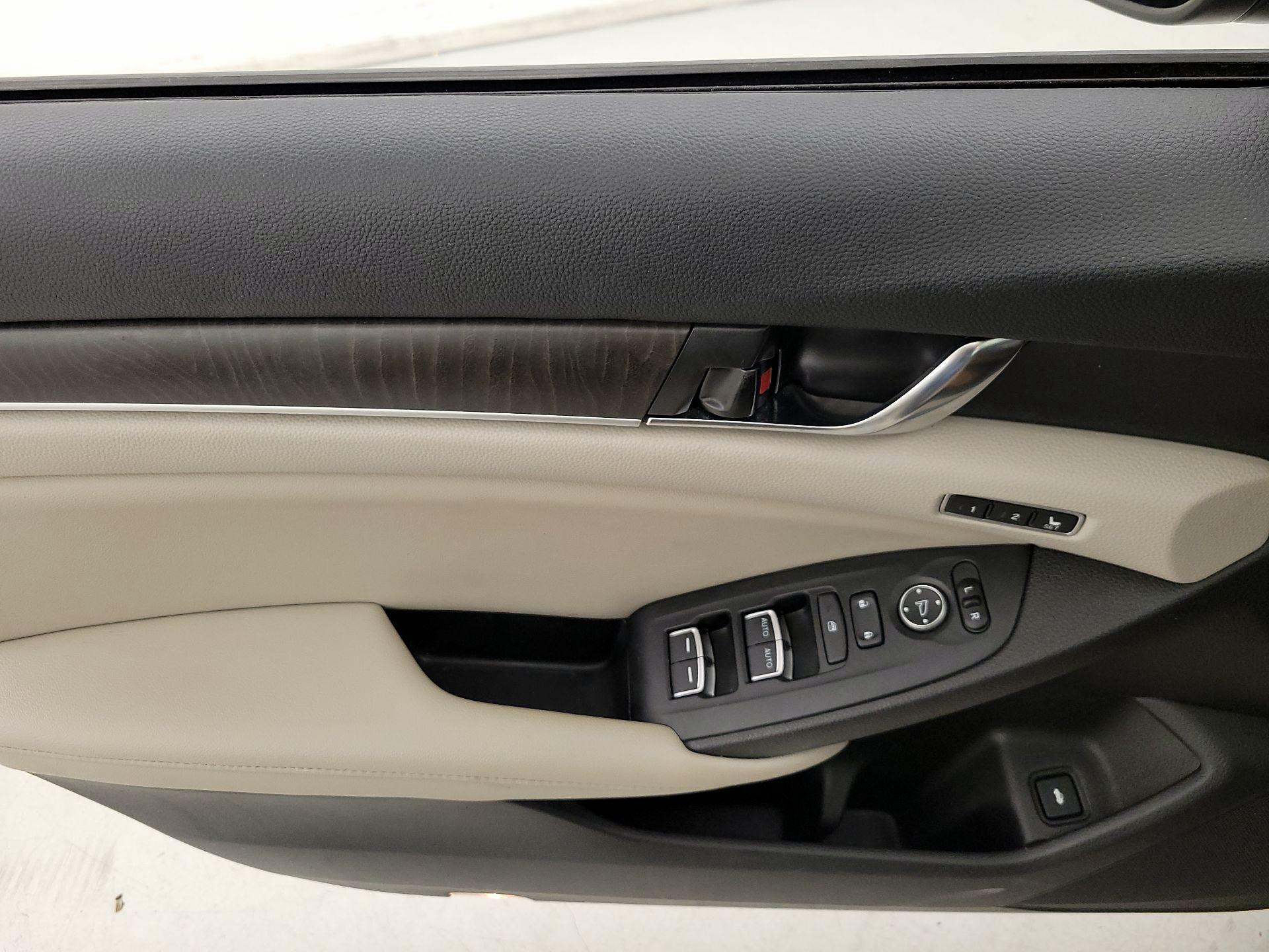 Thumbnail: 2020 Honda Accord - 12