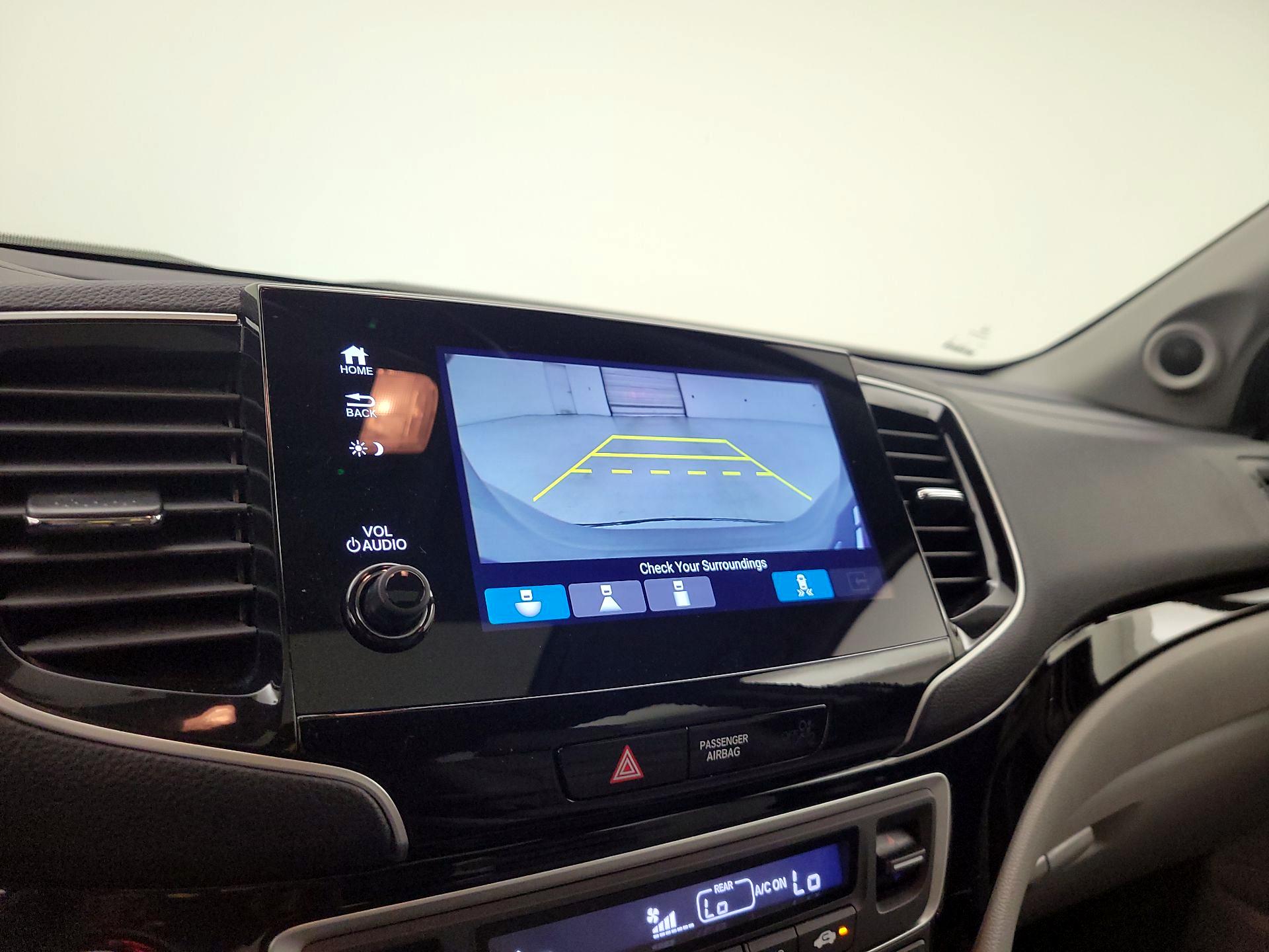 Thumbnail: 2021 Honda Pilot - 15