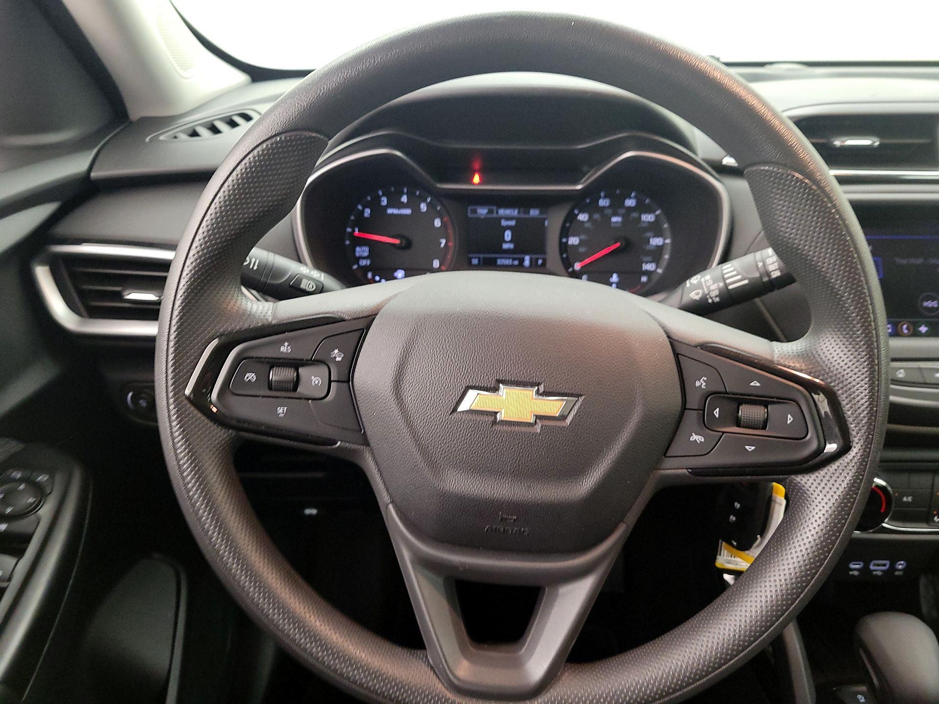 Thumbnail: 2022 Chevrolet TrailBlazer - 10
