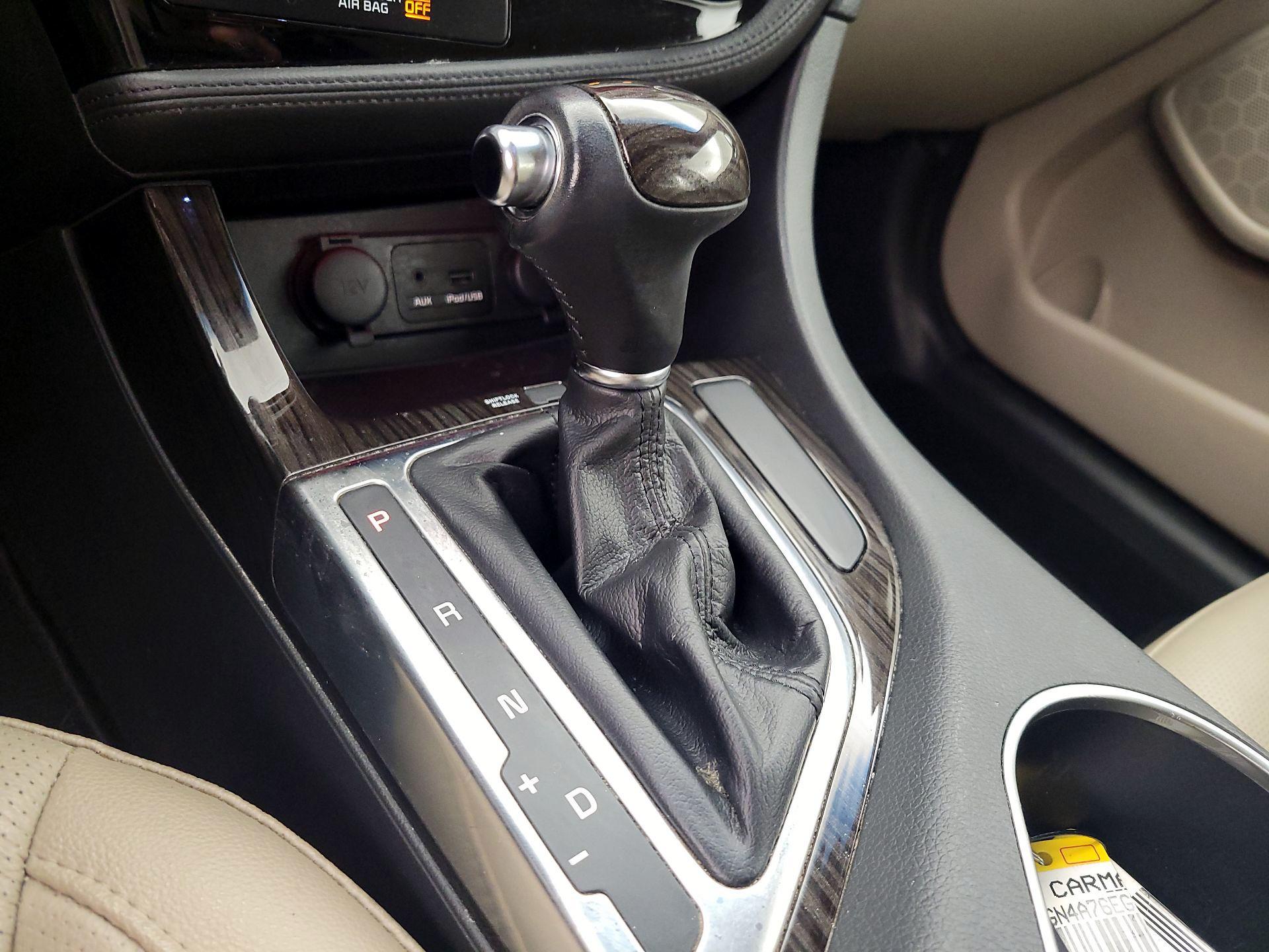 Thumbnail: 2014 Kia Optima - 16