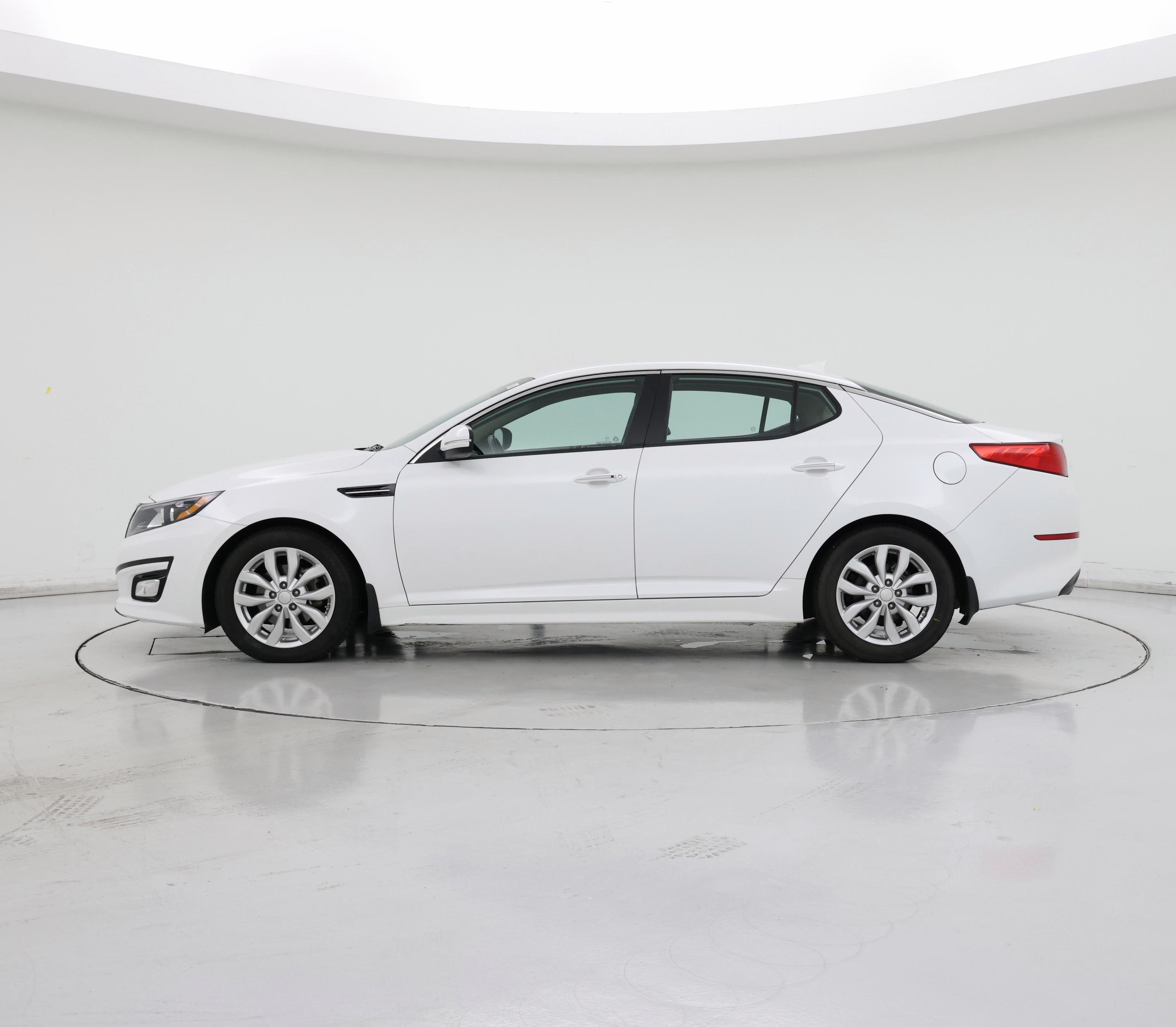 Thumbnail: 2014 Kia Optima - 3
