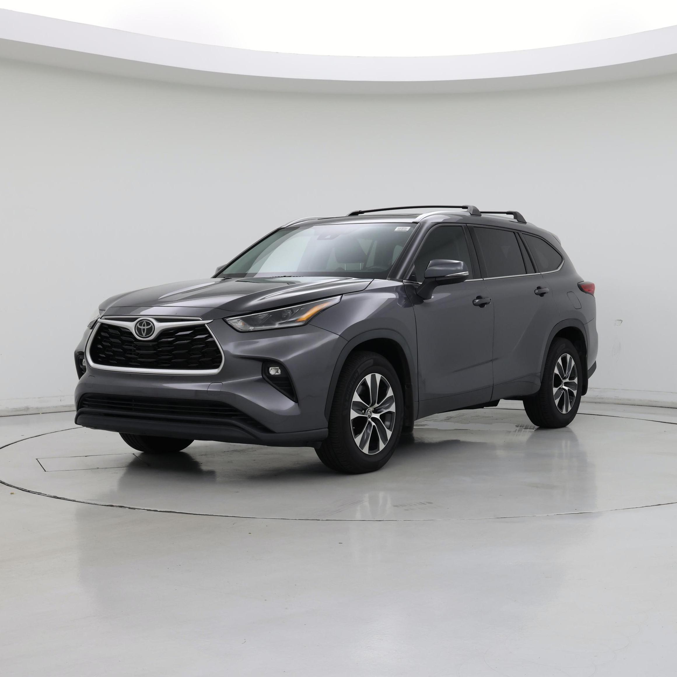 Thumbnail: 2021 Toyota Highlander - 4