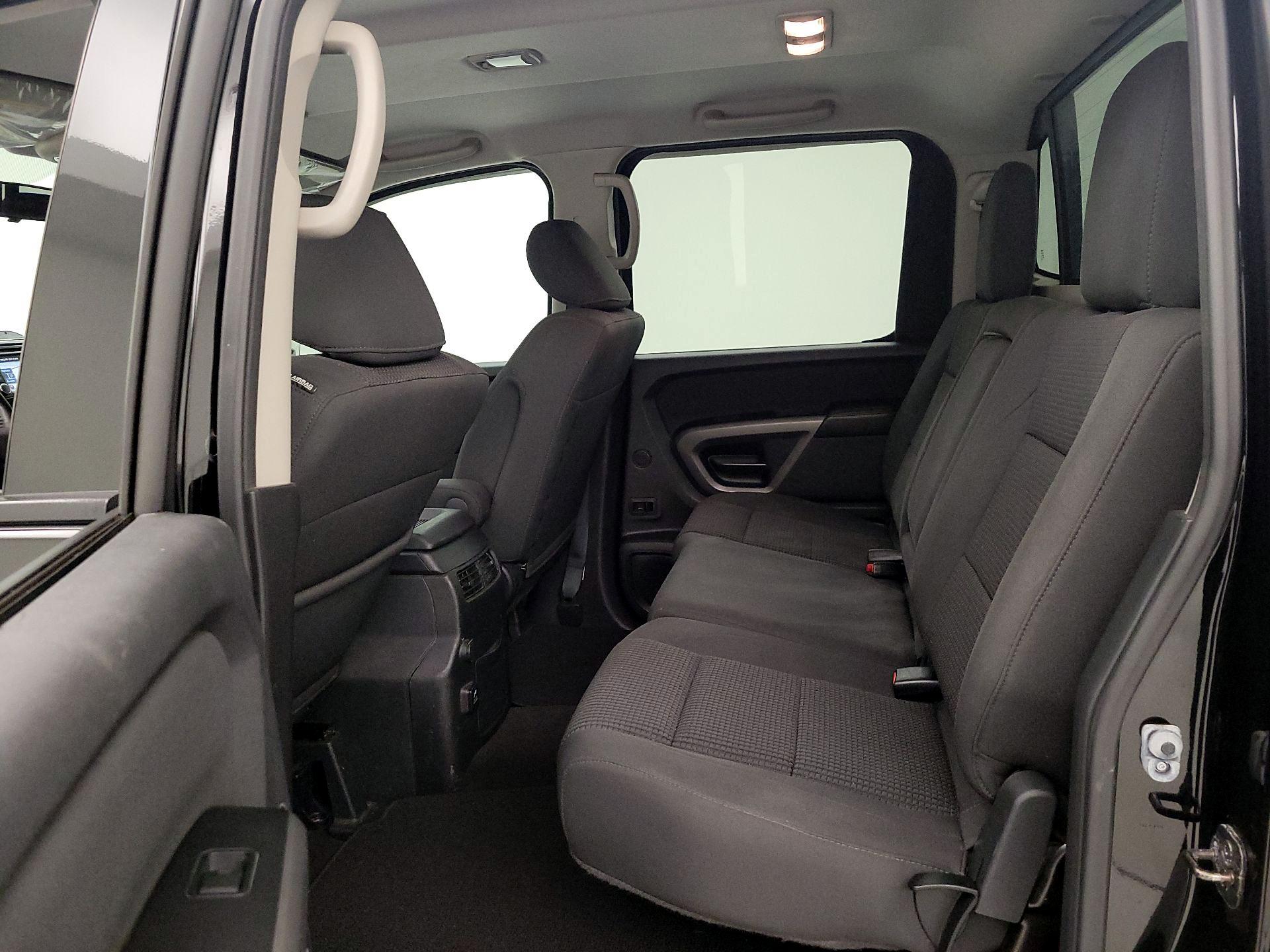 Thumbnail: 2015 Nissan Titan - 20