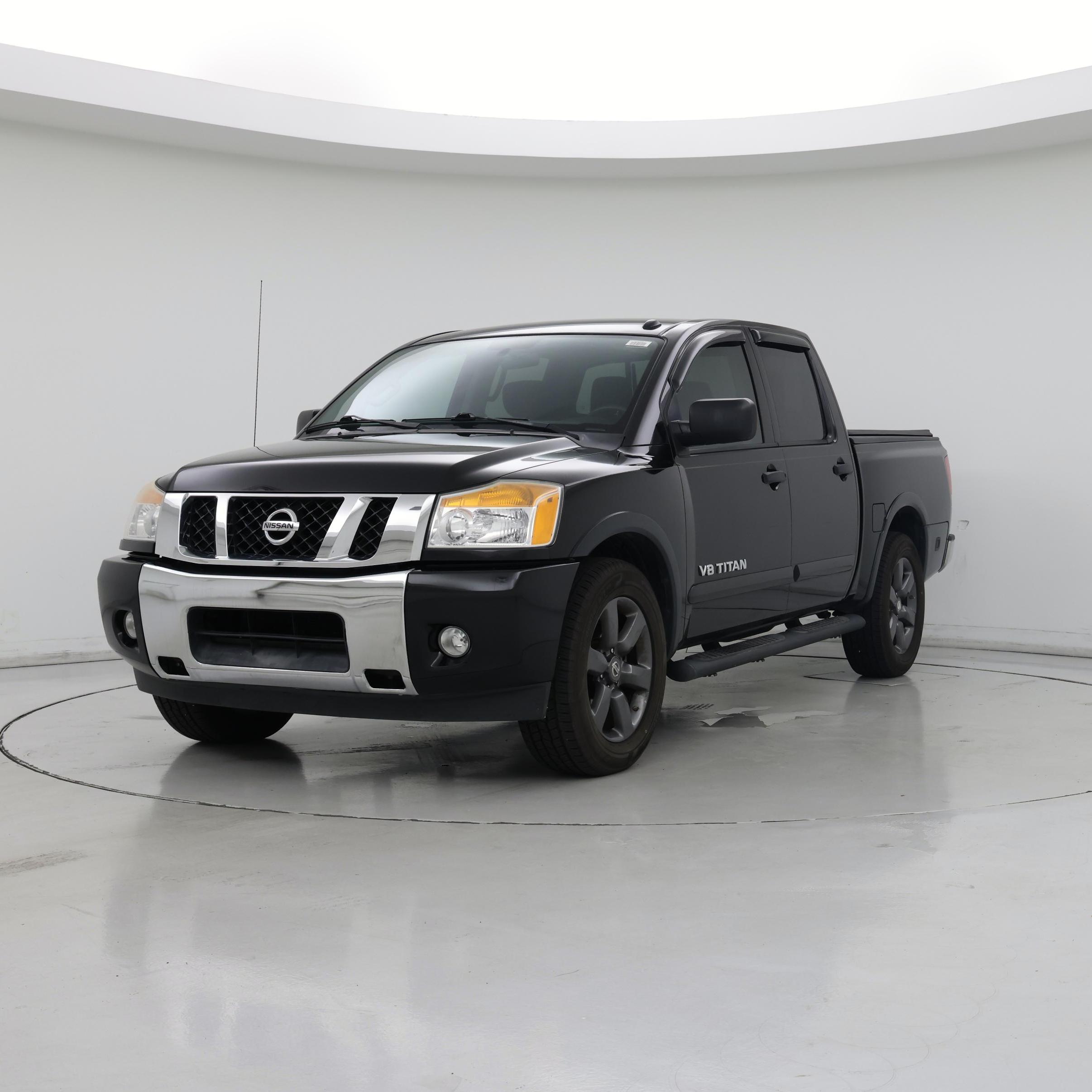 Thumbnail: 2015 Nissan Titan - 4