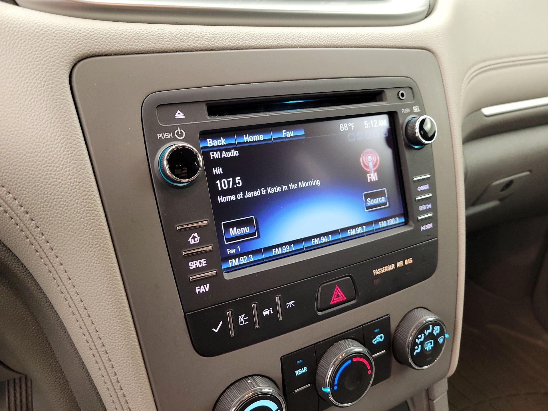 Thumbnail: 2015 Chevrolet Traverse - 15