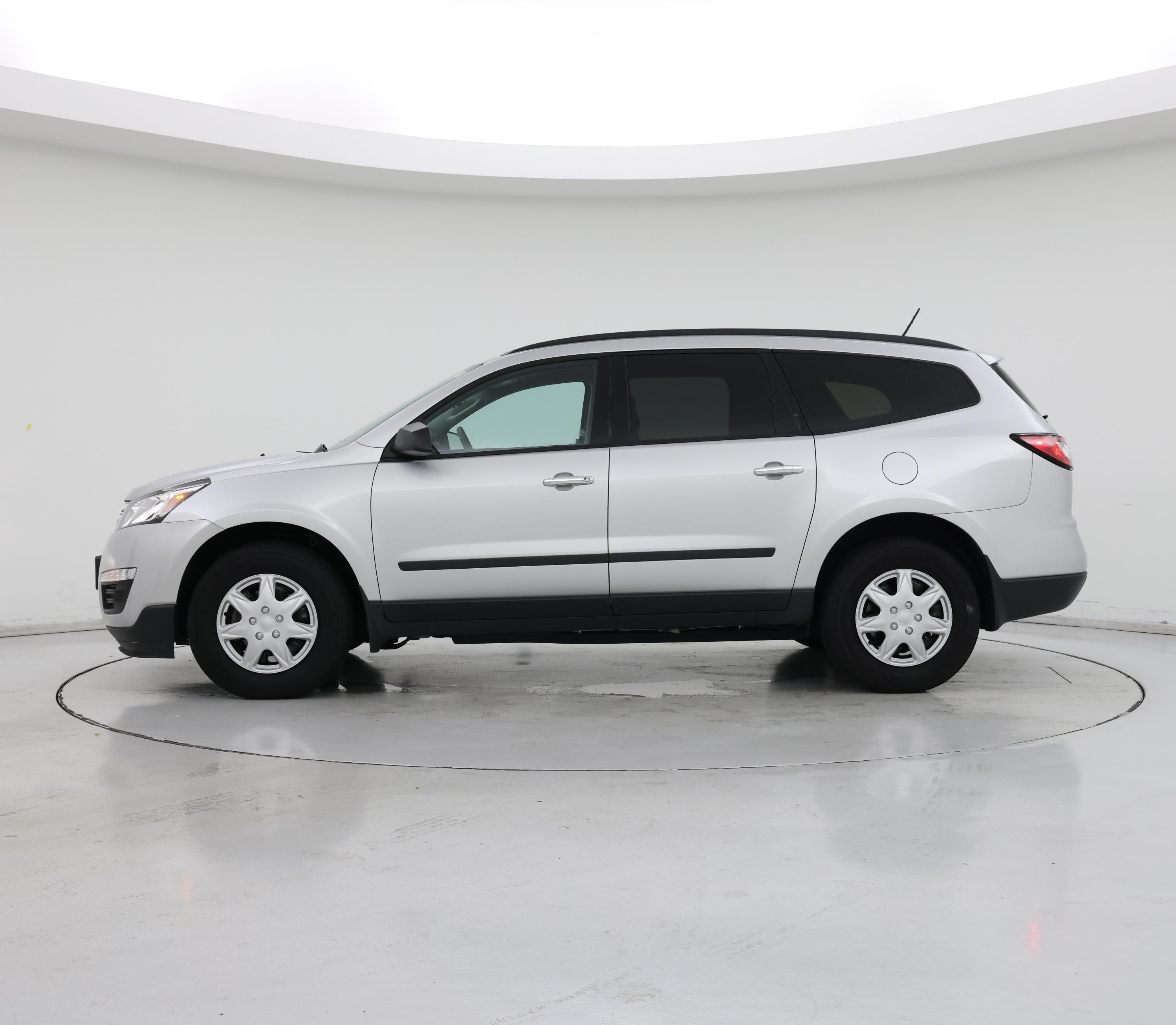 Thumbnail: 2015 Chevrolet Traverse - 3