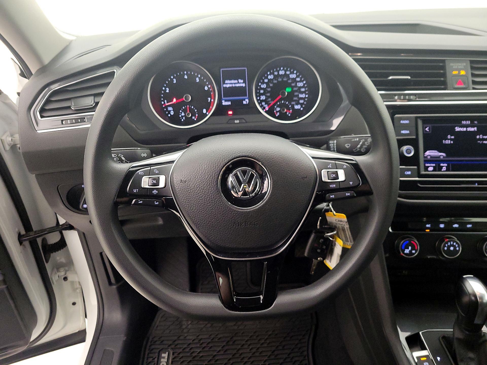 Thumbnail: 2019 Volkswagen Tiguan - 10