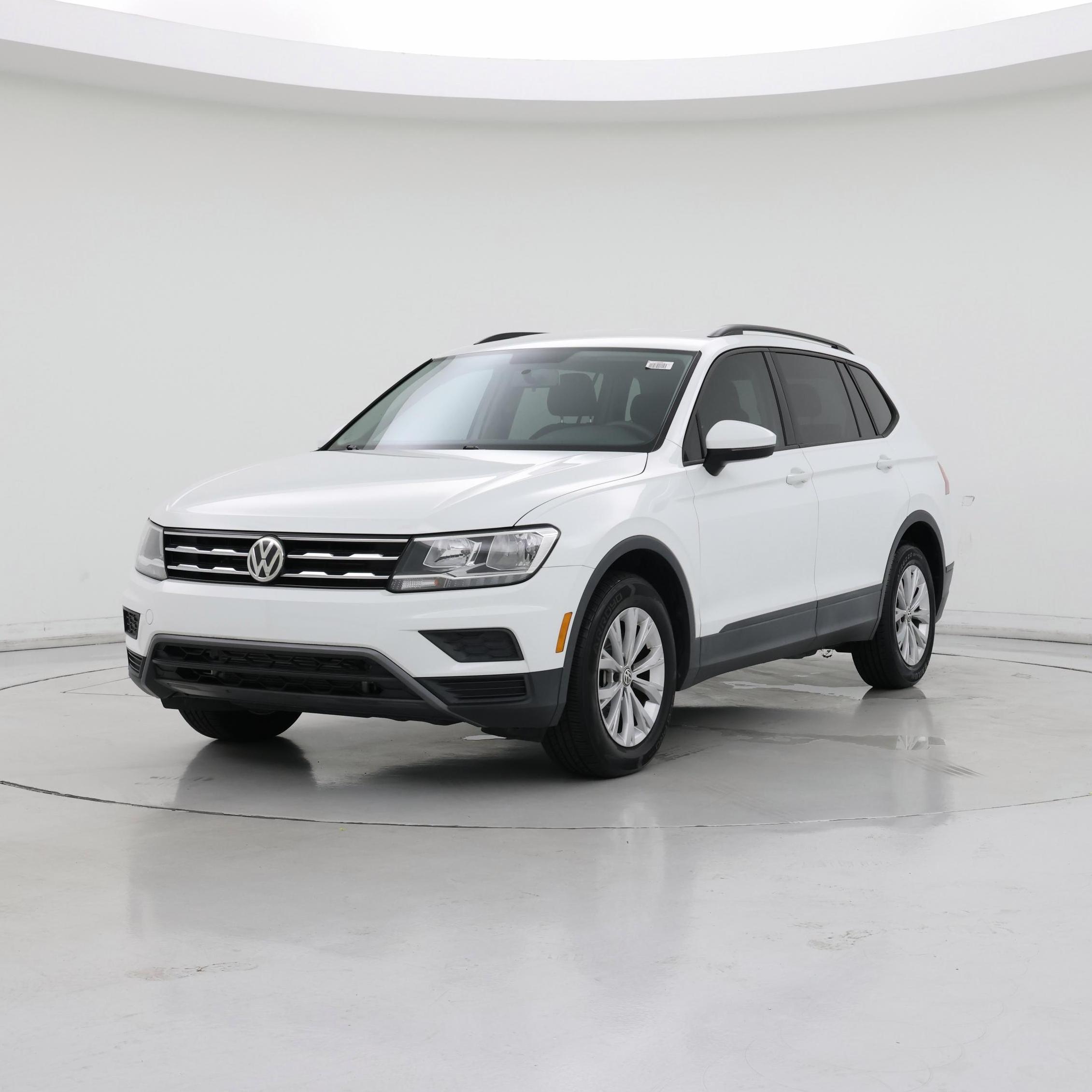 Thumbnail: 2019 Volkswagen Tiguan - 4