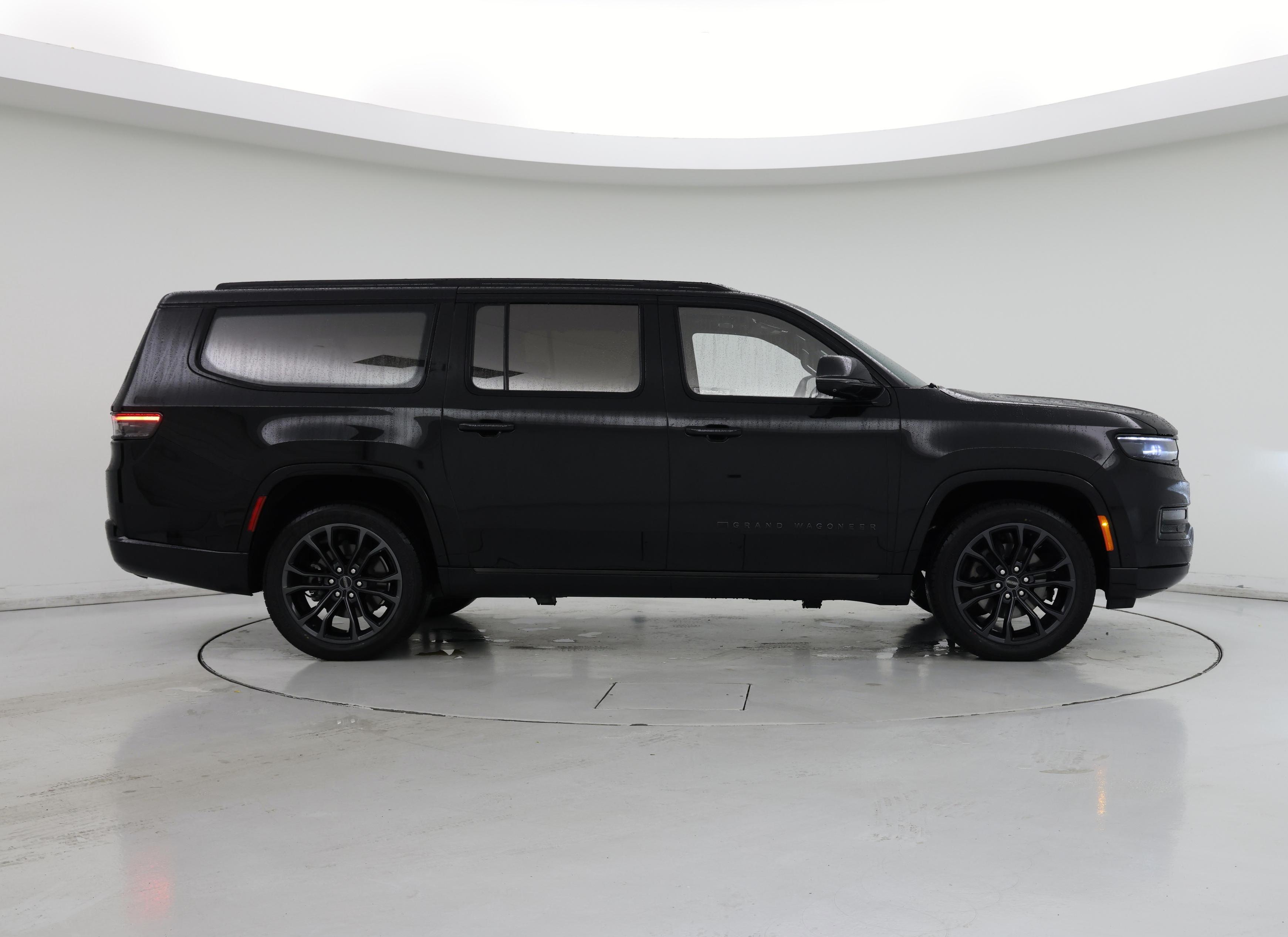 Thumbnail: 2023 Jeep Grand Wagoneer L - 7