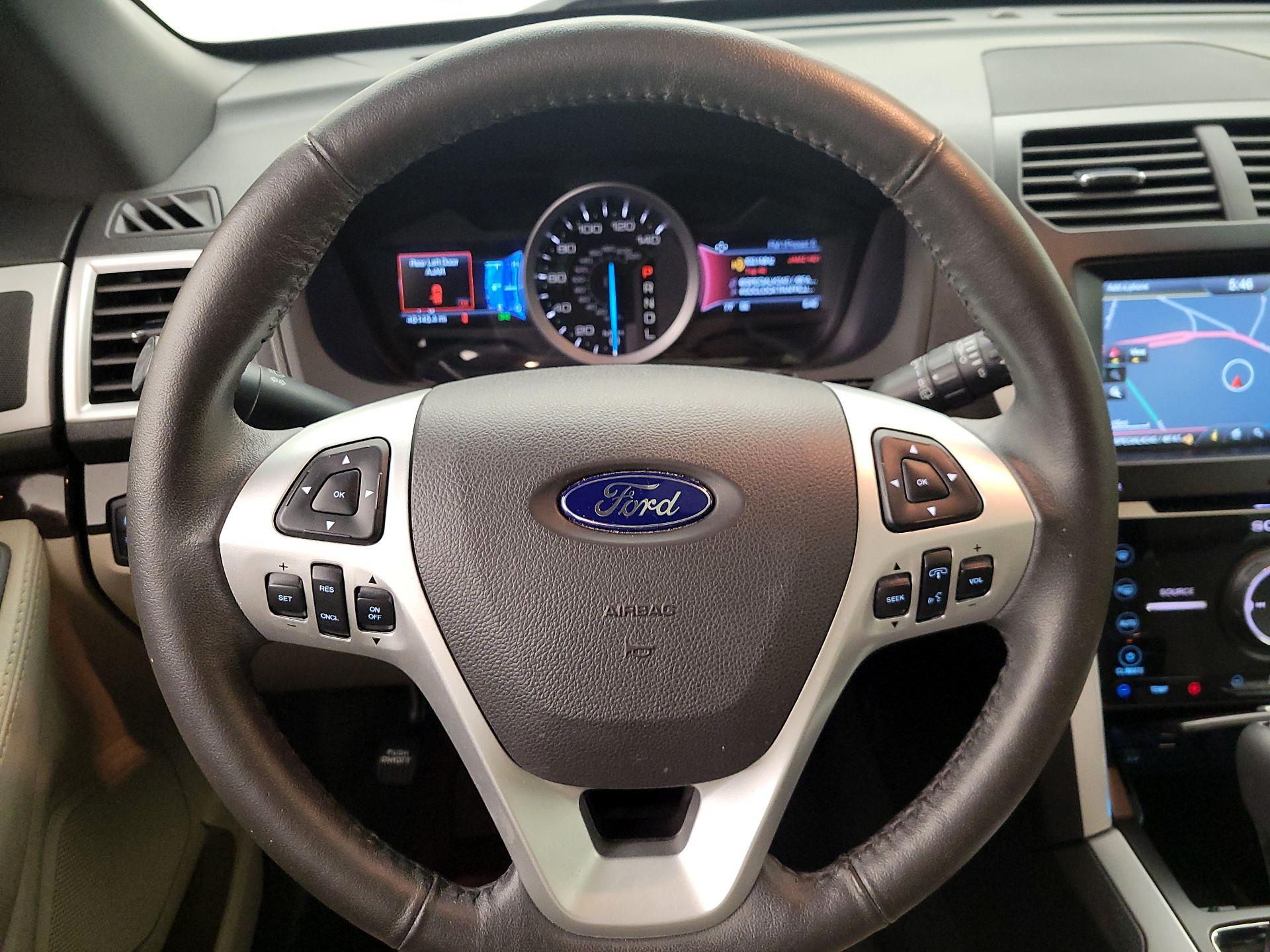 Thumbnail: 2015 Ford Explorer - 10