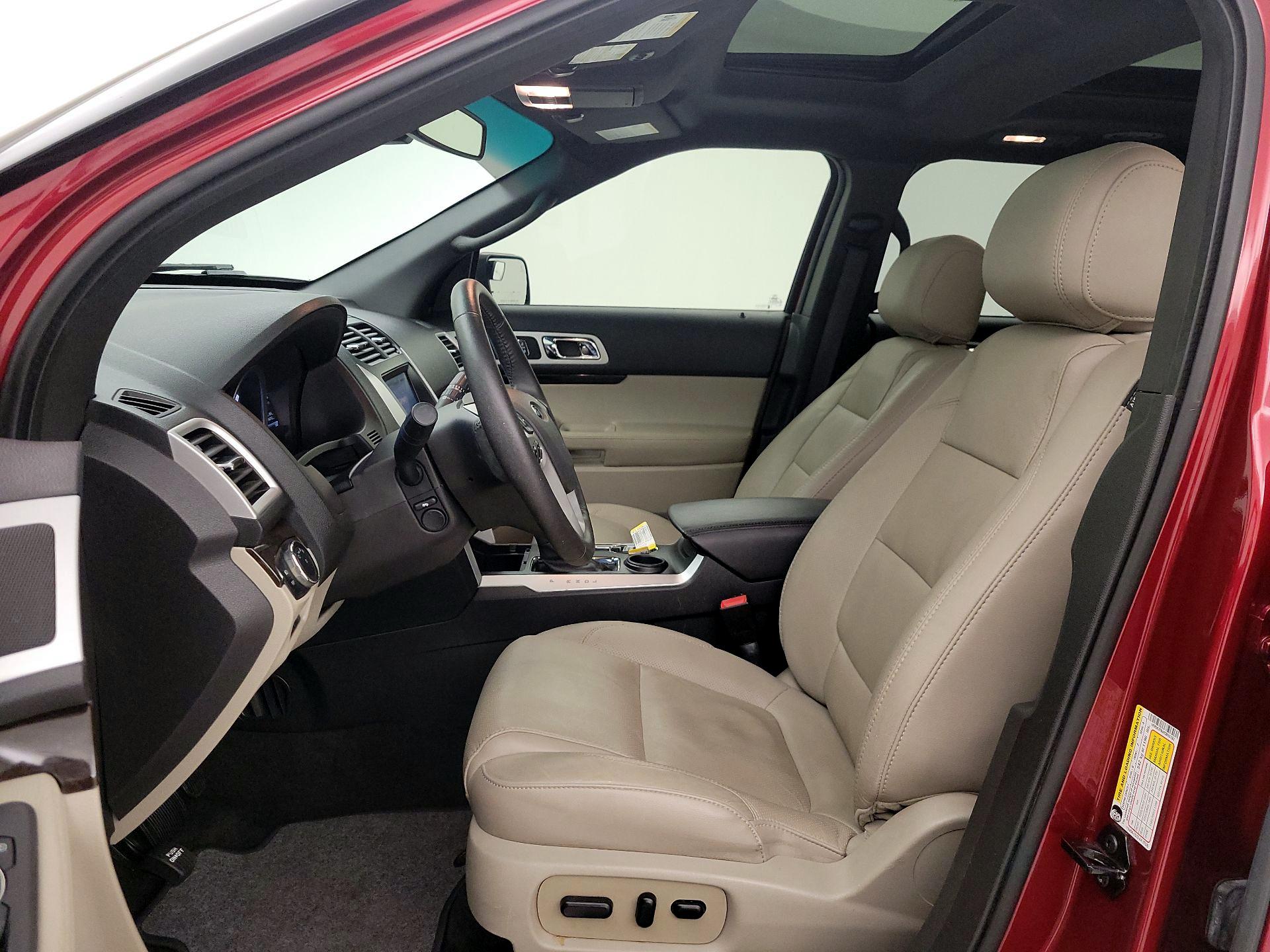 Thumbnail: 2015 Ford Explorer - 11