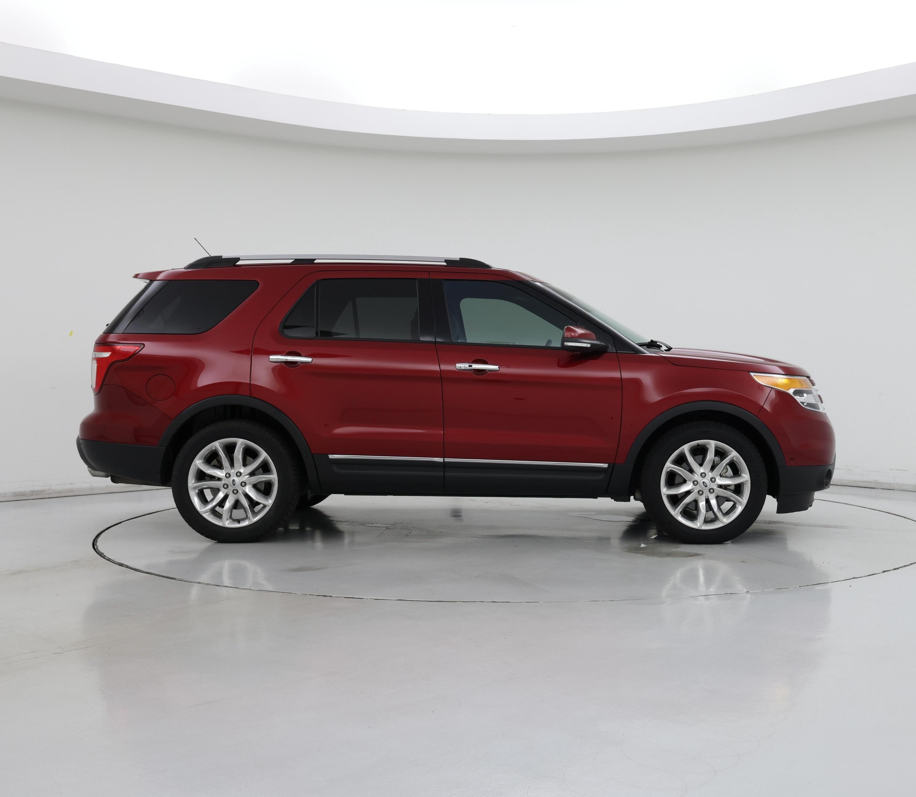 Thumbnail: 2015 Ford Explorer - 7