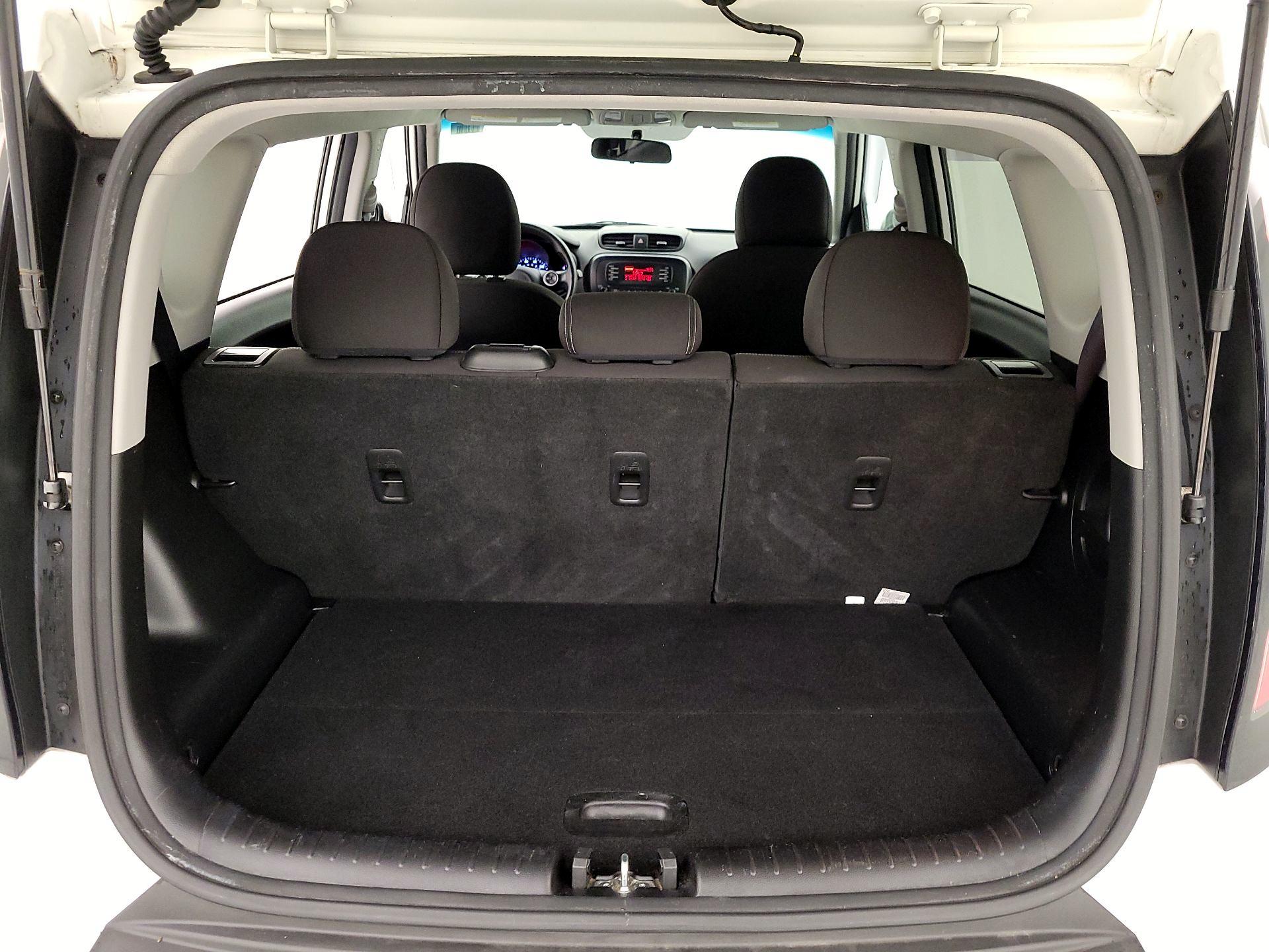 Thumbnail: 2016 Kia Soul - 19