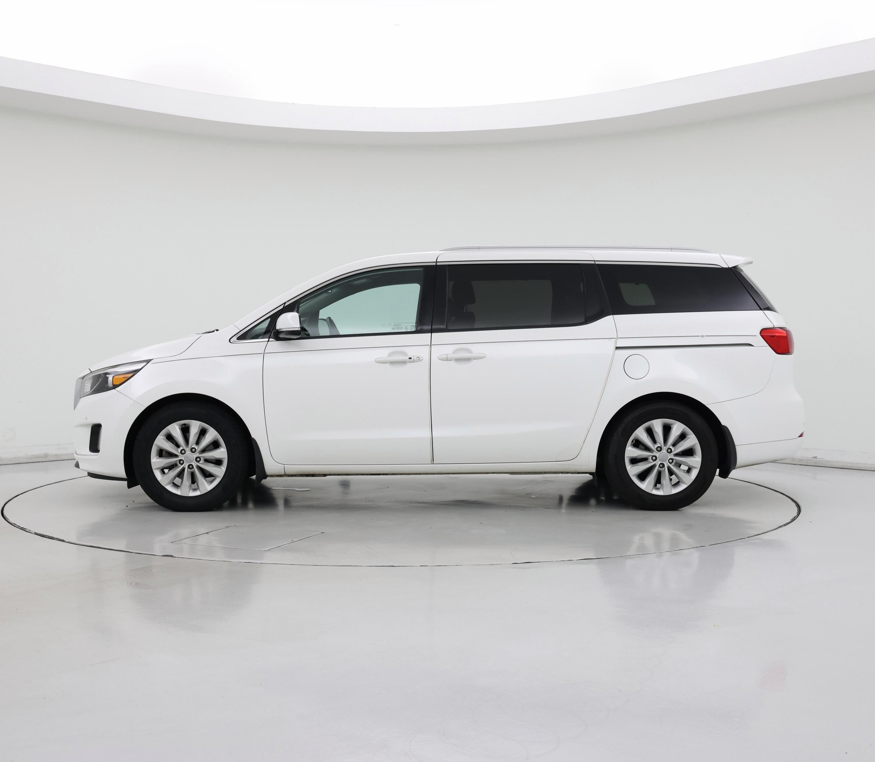 Thumbnail: 2017 Kia Sedona - 3