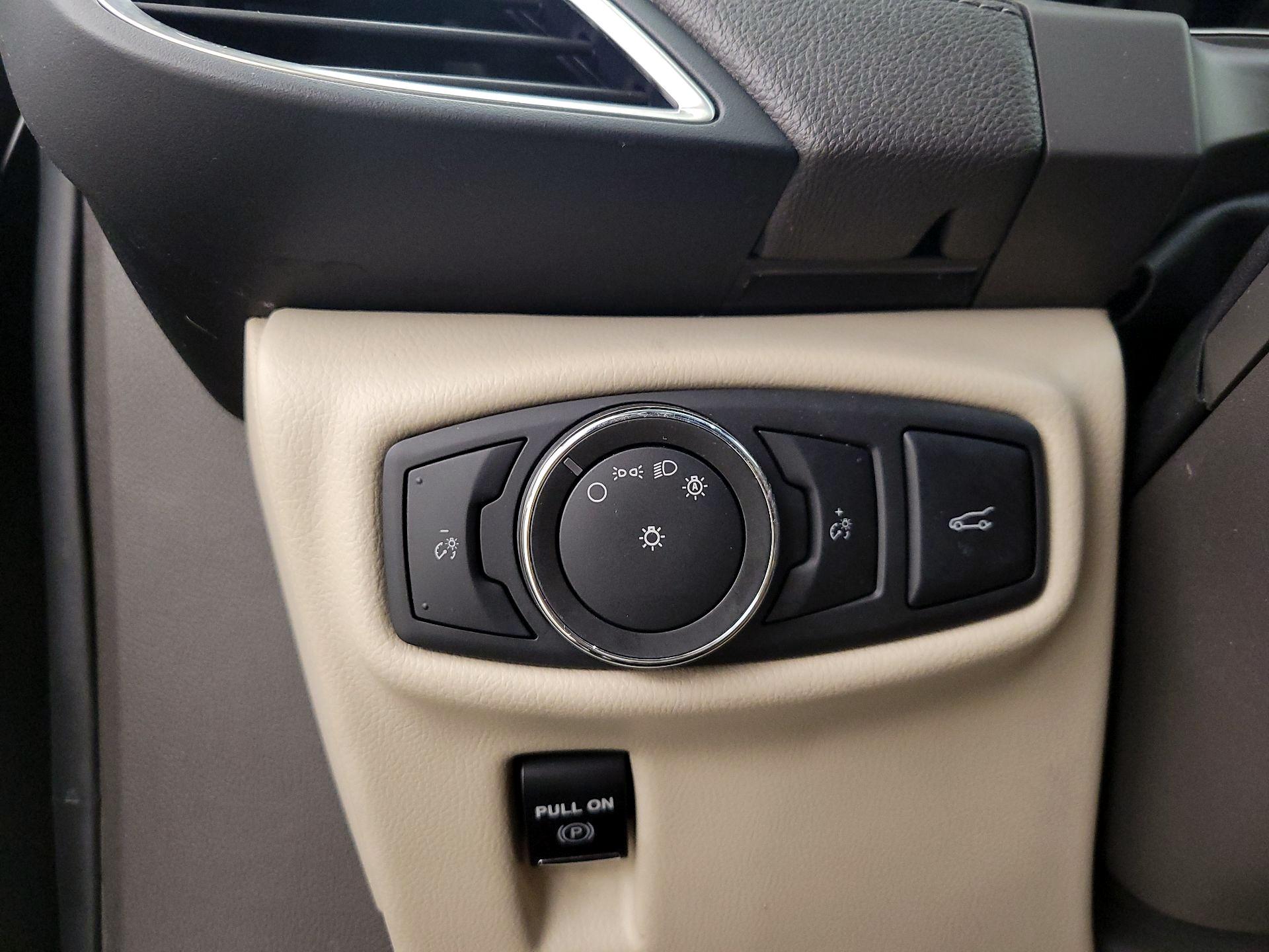 Thumbnail: 2017 Lincoln MKX - 13
