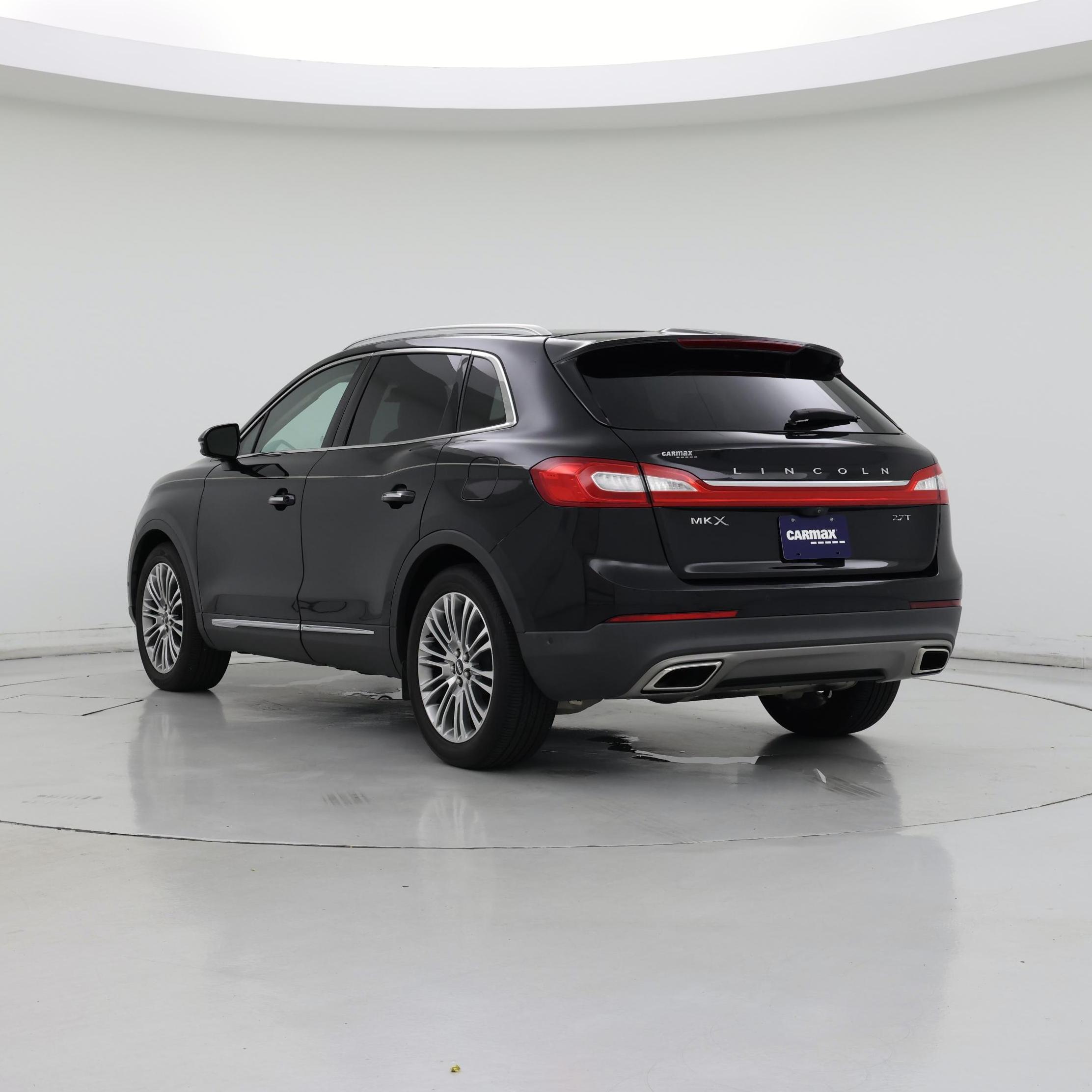 Thumbnail: 2017 Lincoln MKX - 2