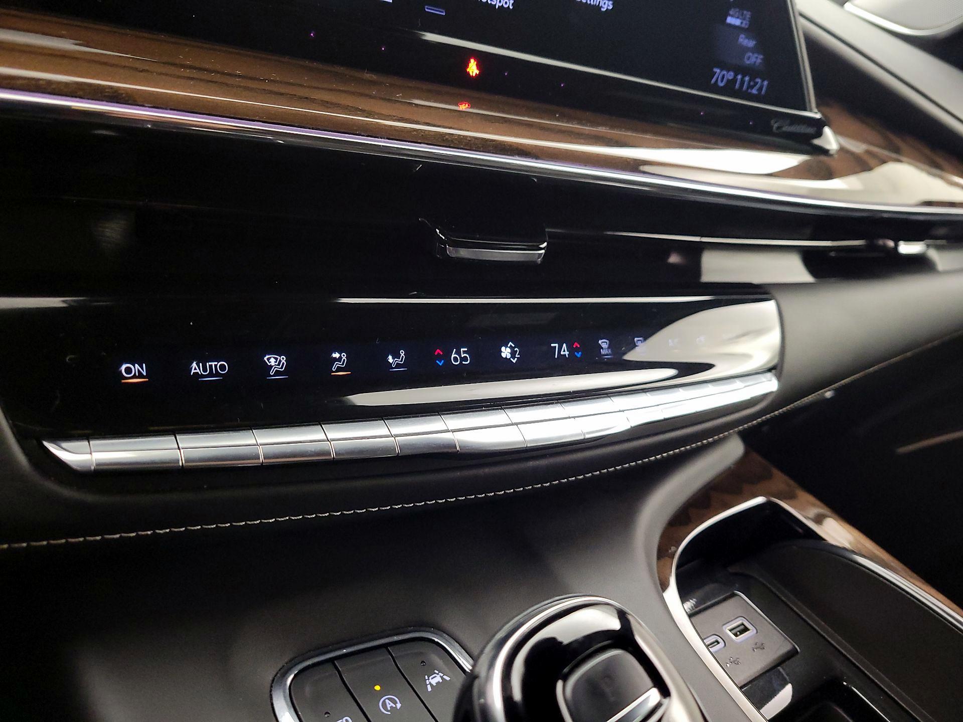 Thumbnail: 2023 Cadillac Escalade - 17