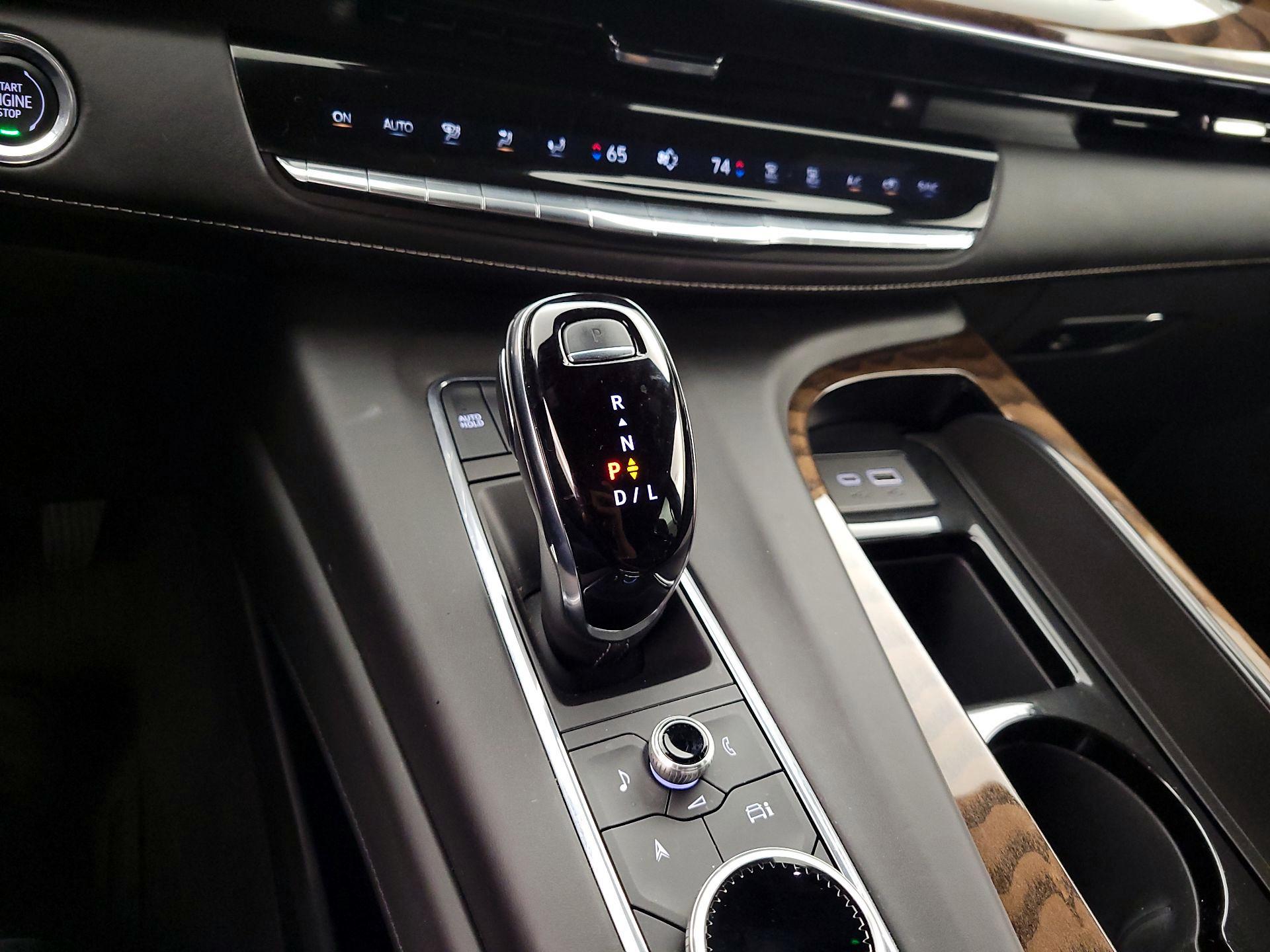 Thumbnail: 2023 Cadillac Escalade - 18