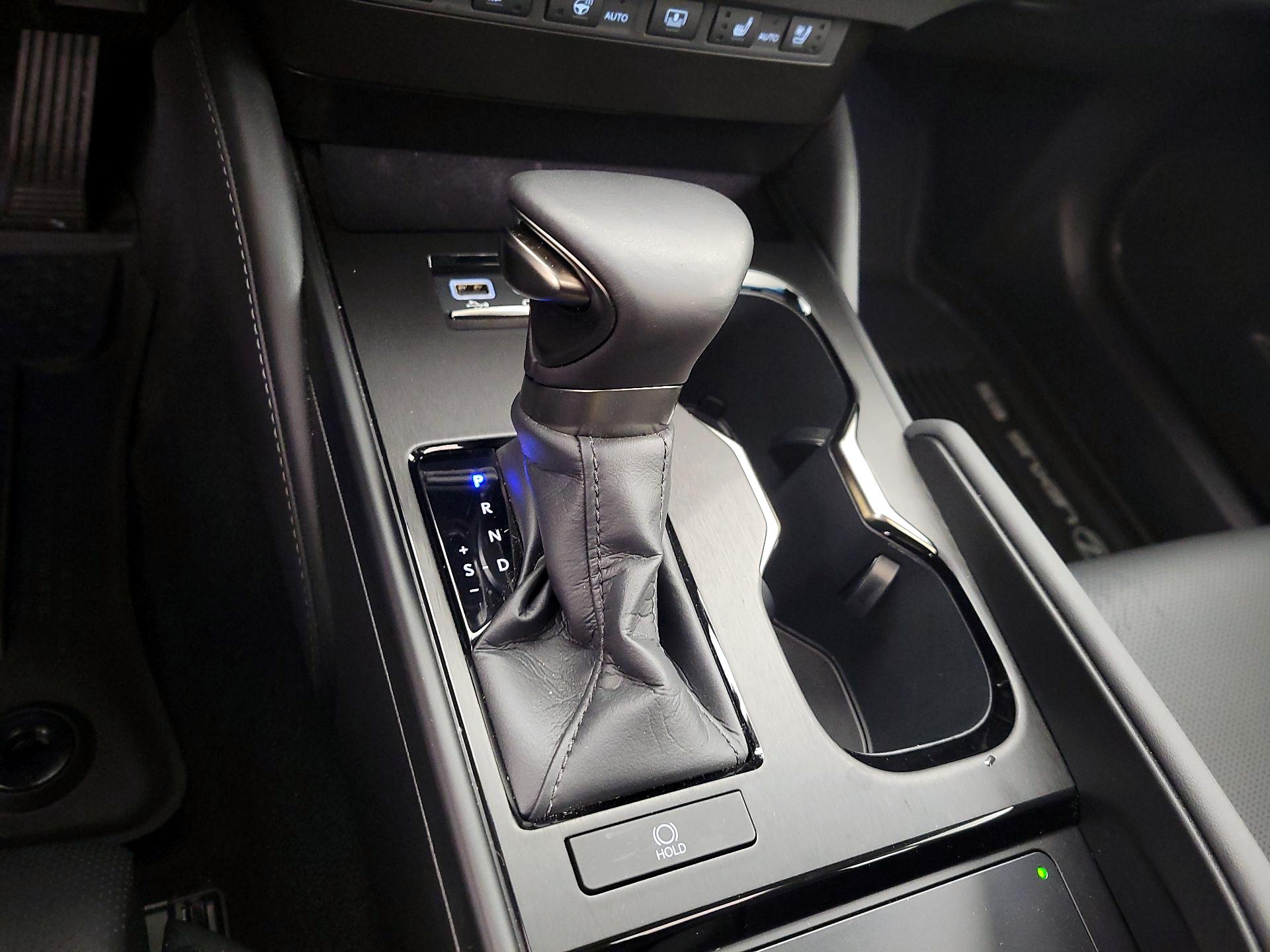 Thumbnail: 2025 Lexus ES - 18