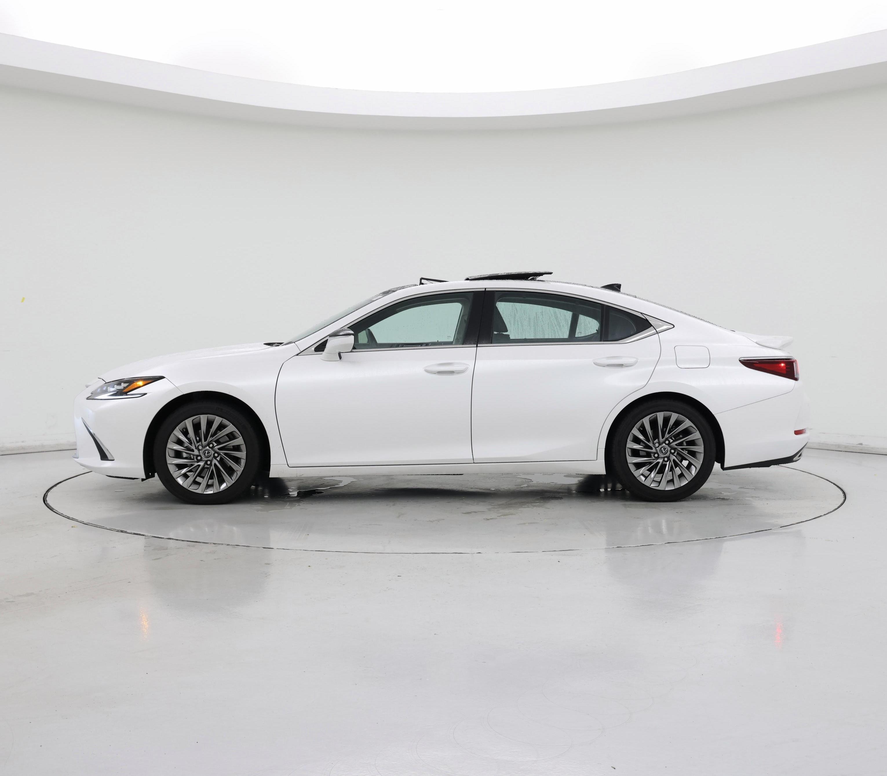 Thumbnail: 2025 Lexus ES - 3