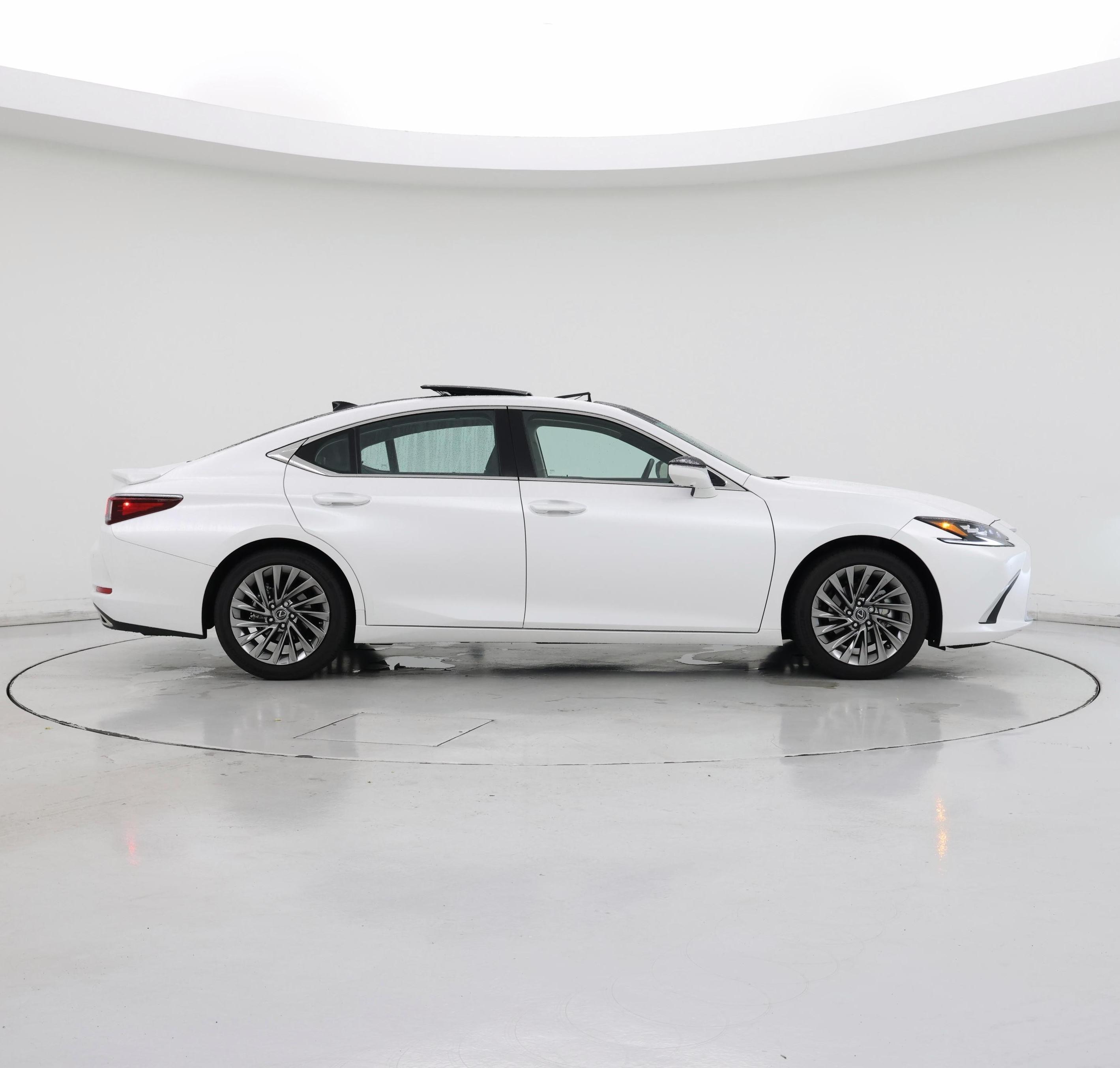 Thumbnail: 2025 Lexus ES - 7
