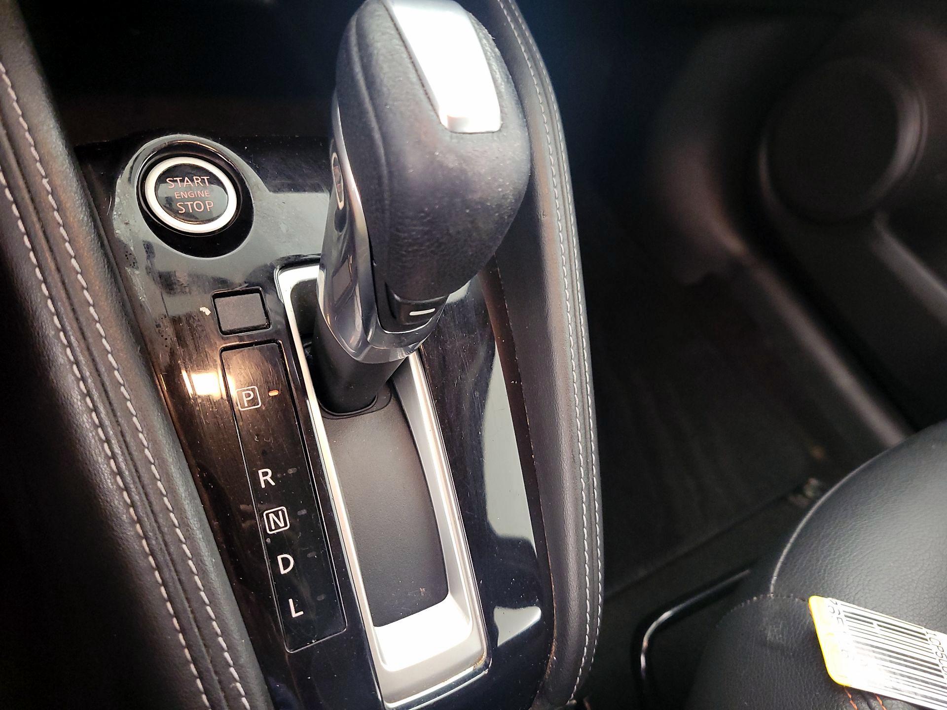 Thumbnail: 2019 Nissan Kicks - 17