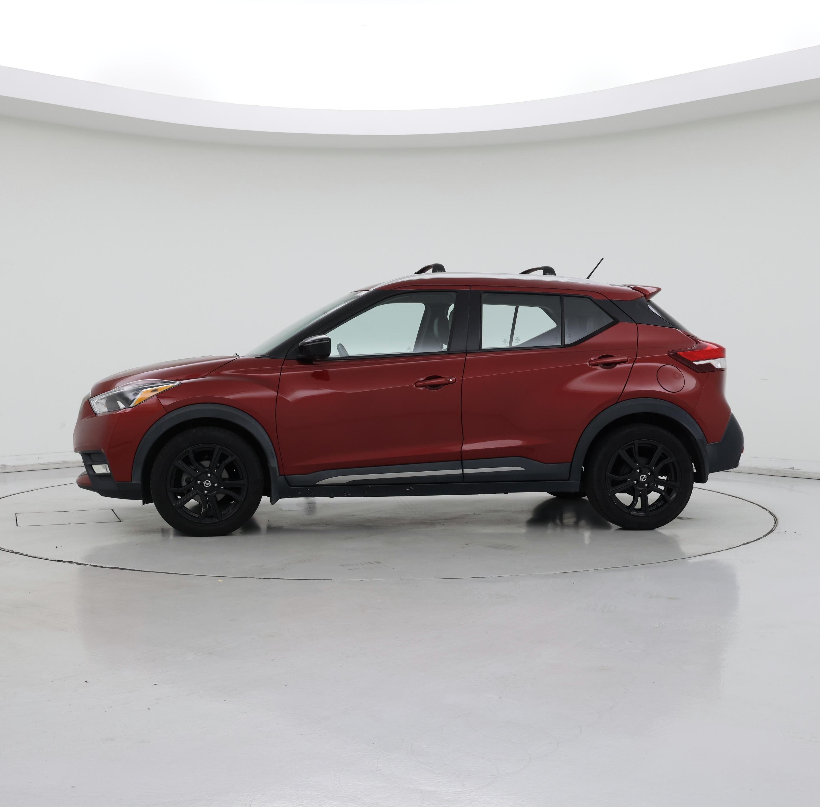 Thumbnail: 2019 Nissan Kicks - 3