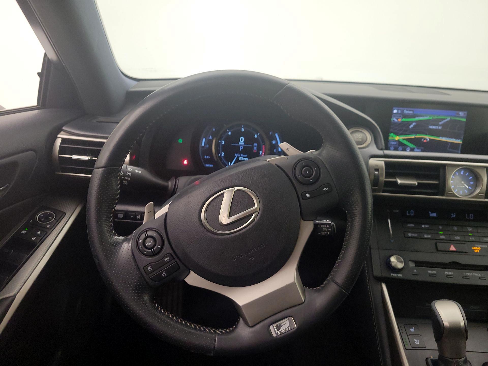 Thumbnail: 2015 Lexus IS - 10