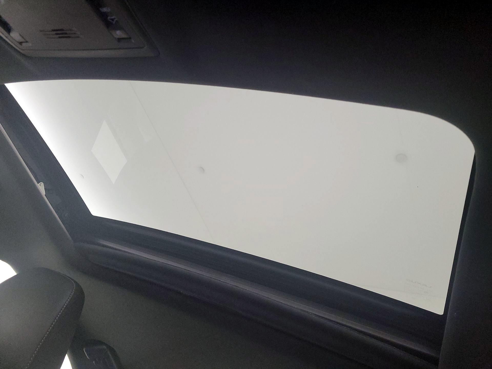 Thumbnail: 2015 Lexus IS - 20